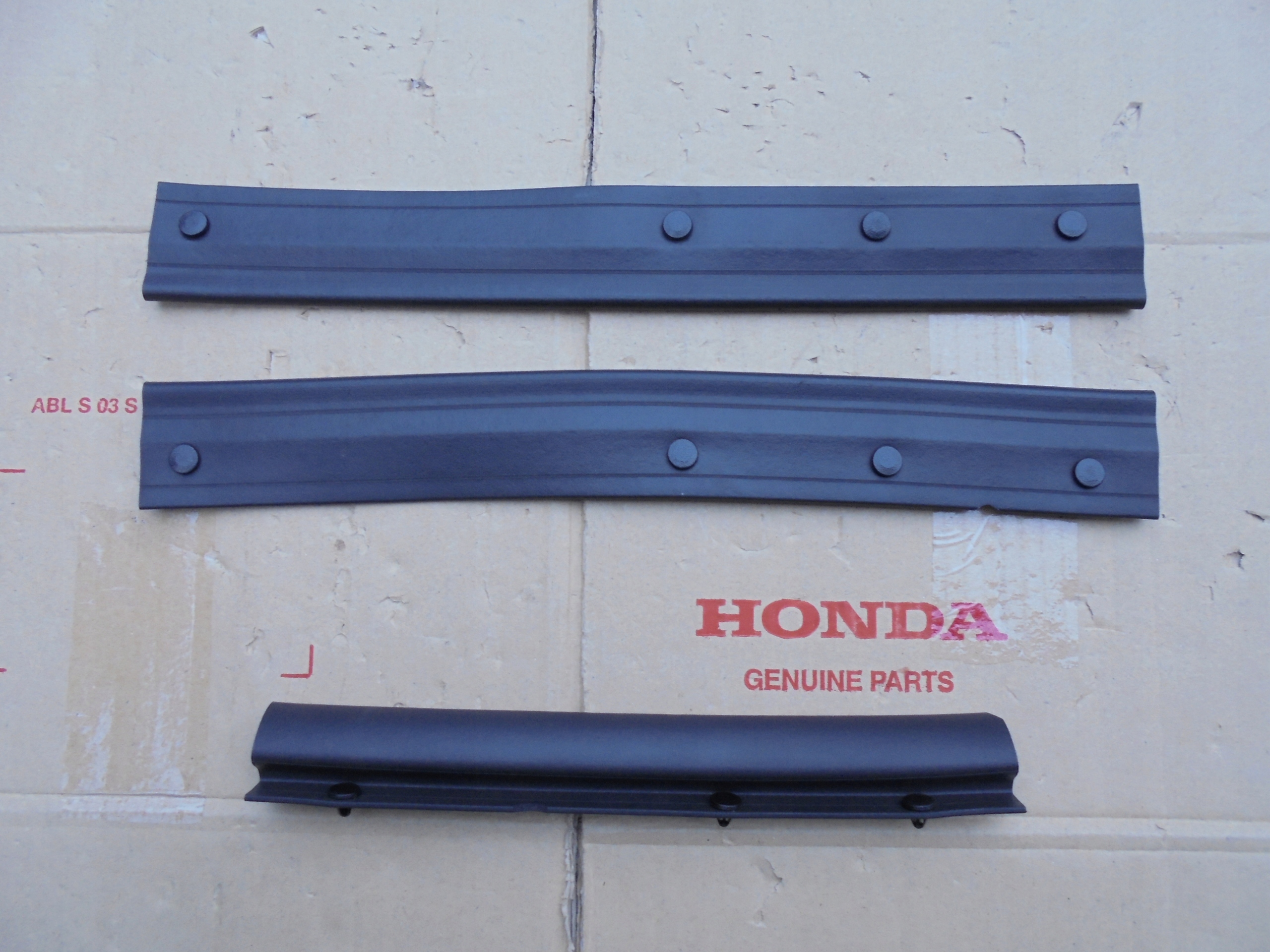 USZCZELKA MASKI HONDA JAZZ 2015 2019r KOMPLET