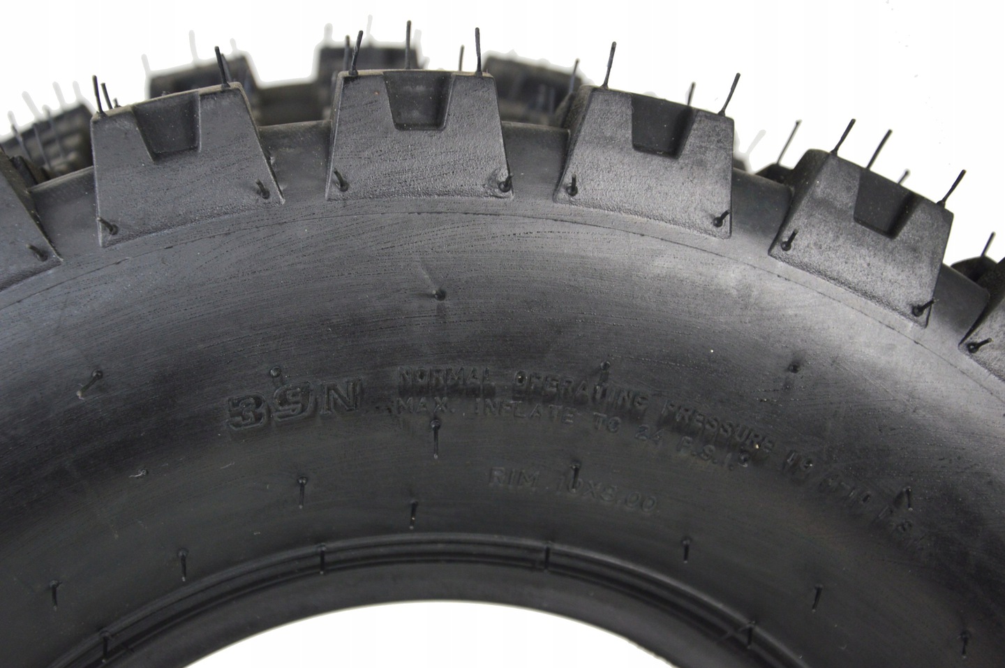 KOMPLET OPON 20x10 9 21X7 10 QUAD Model SUQ920100A021