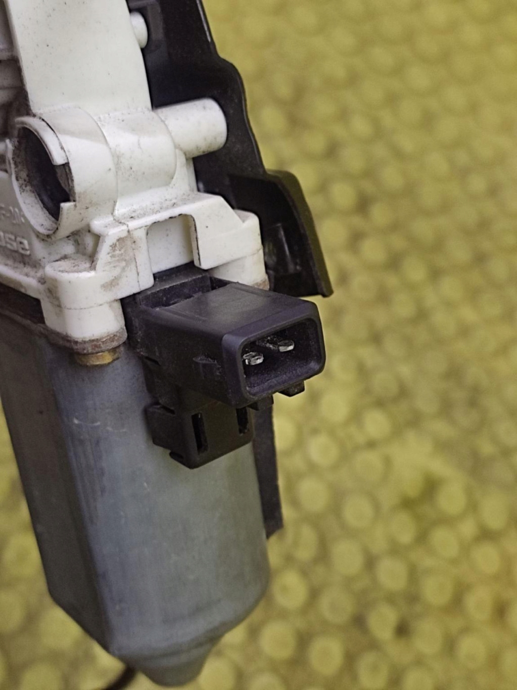 LAND ROVER FREELANDER window regulator right front