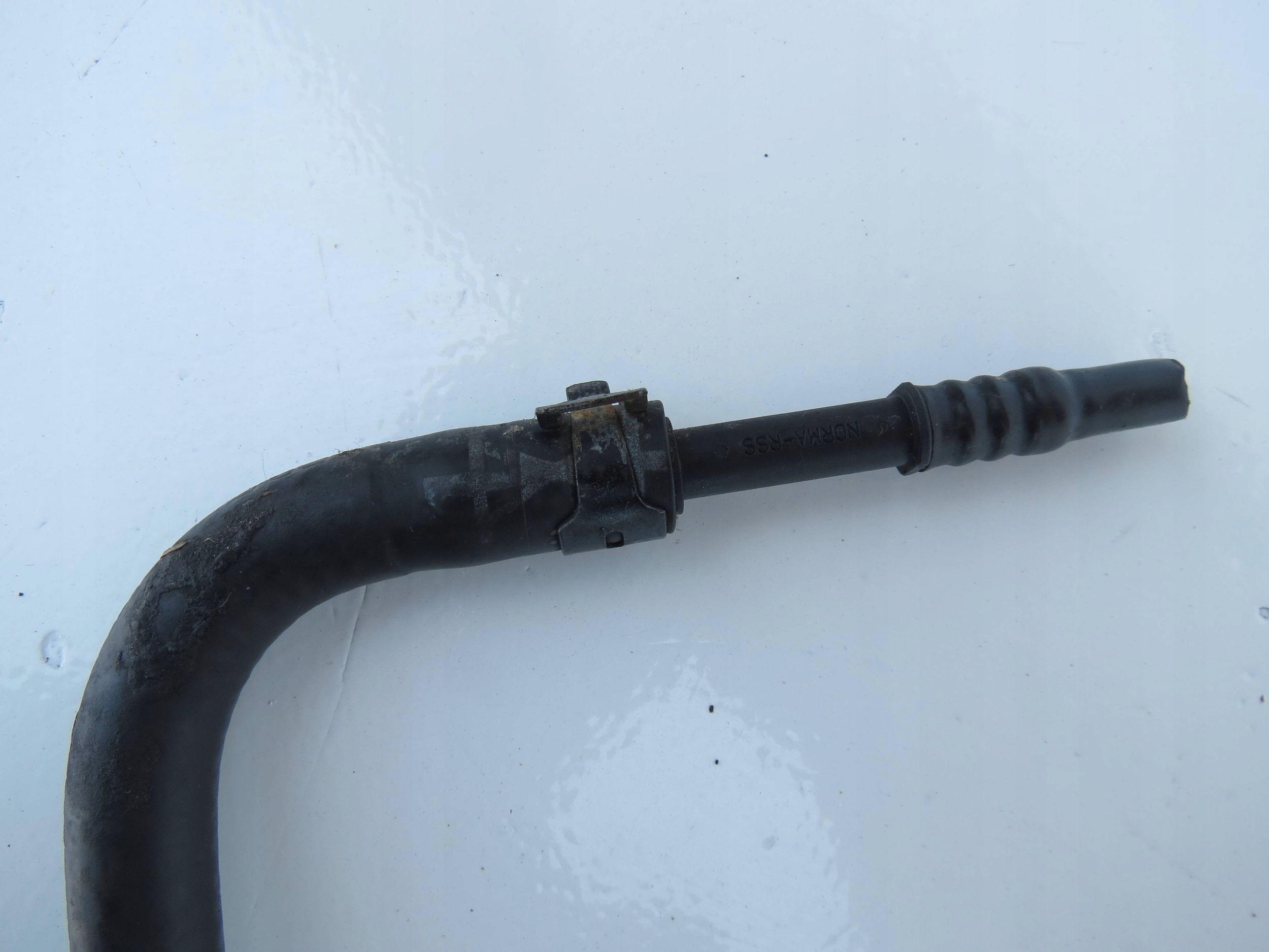 crijevo cijevčica vode PORSCHE CAYENNE 7L5121447A