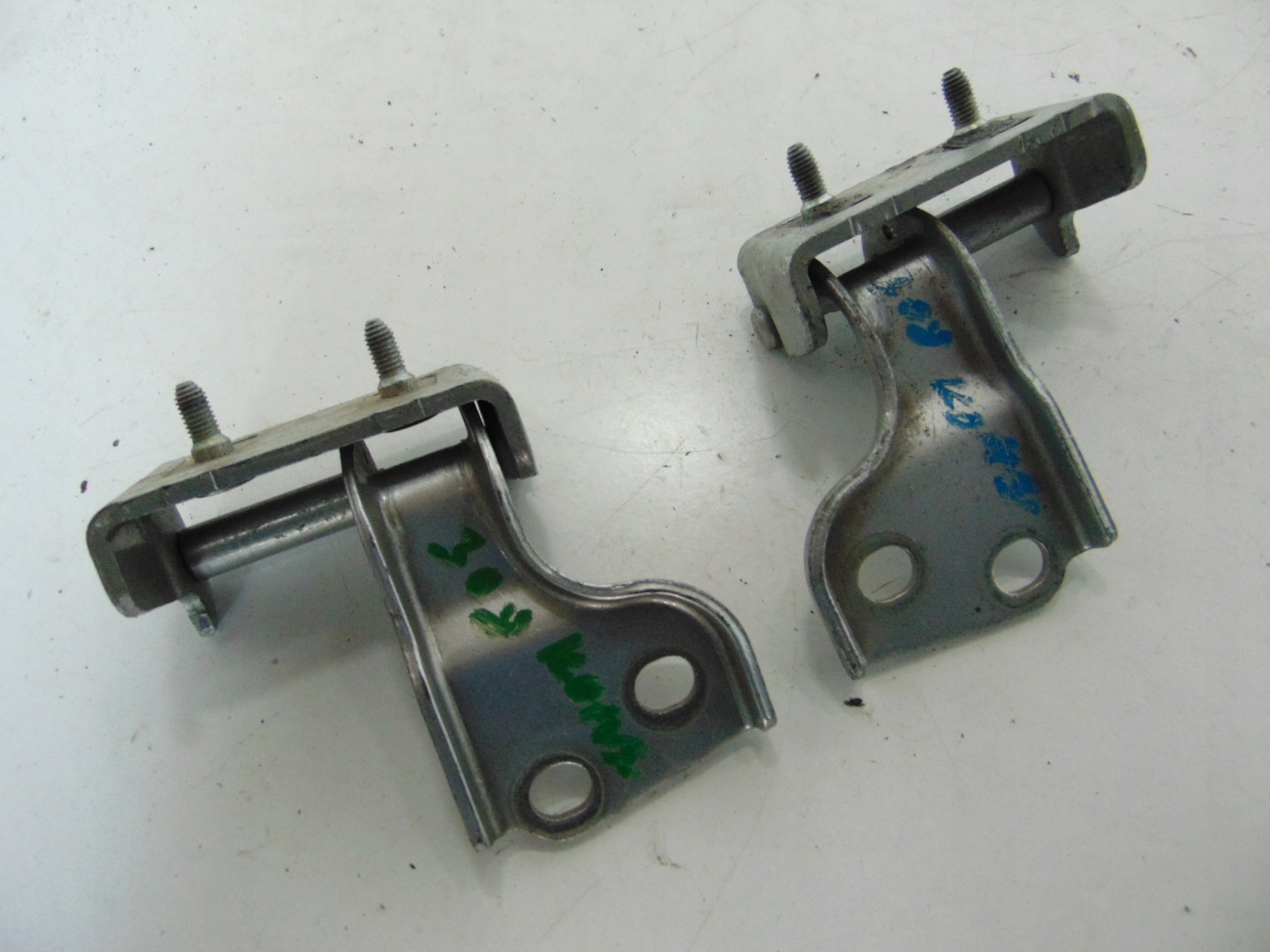 ZAWIASY KLAPY TYŁ PEUGEOT 308 T7 KOMBI