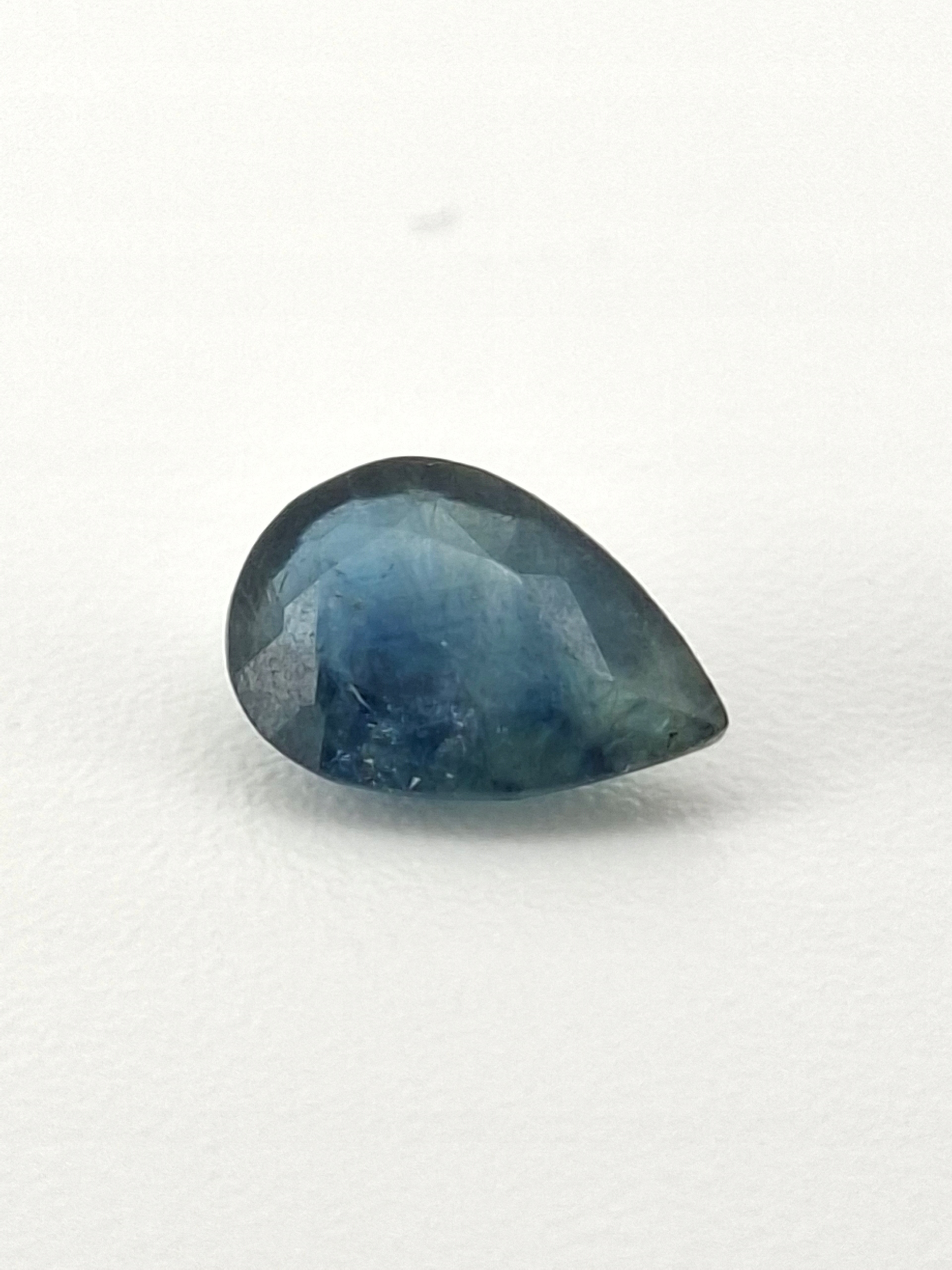 Přírodní safír Lžička 7 x 5 mm
