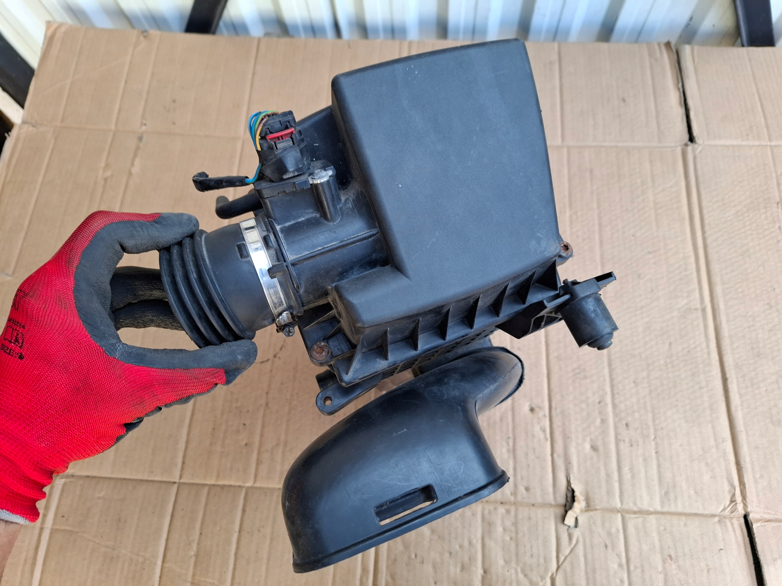 Gehäuse filter luft FORD FIESTA MK7 1,6 D