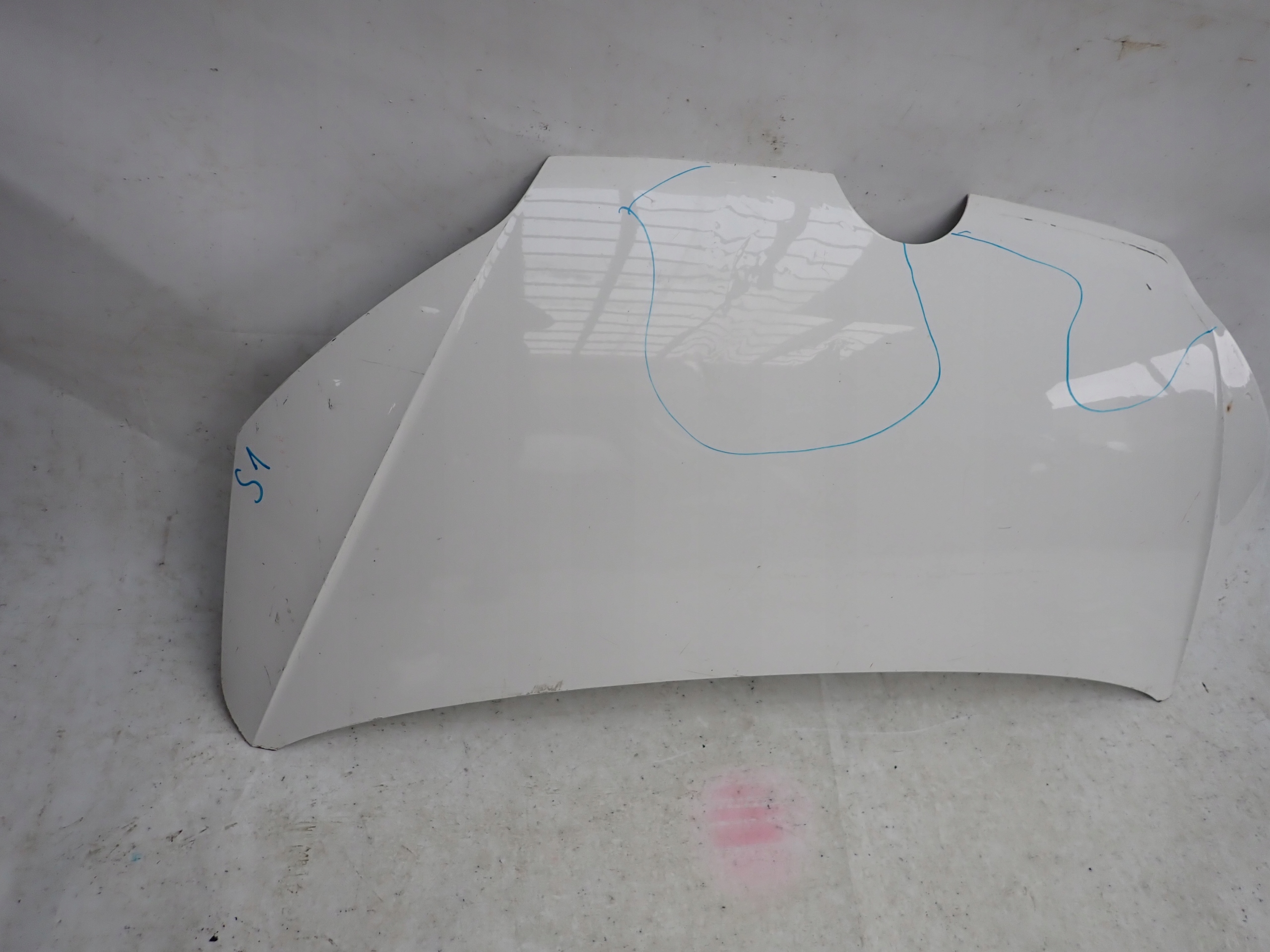 VW UP LIFT 16- Cofano