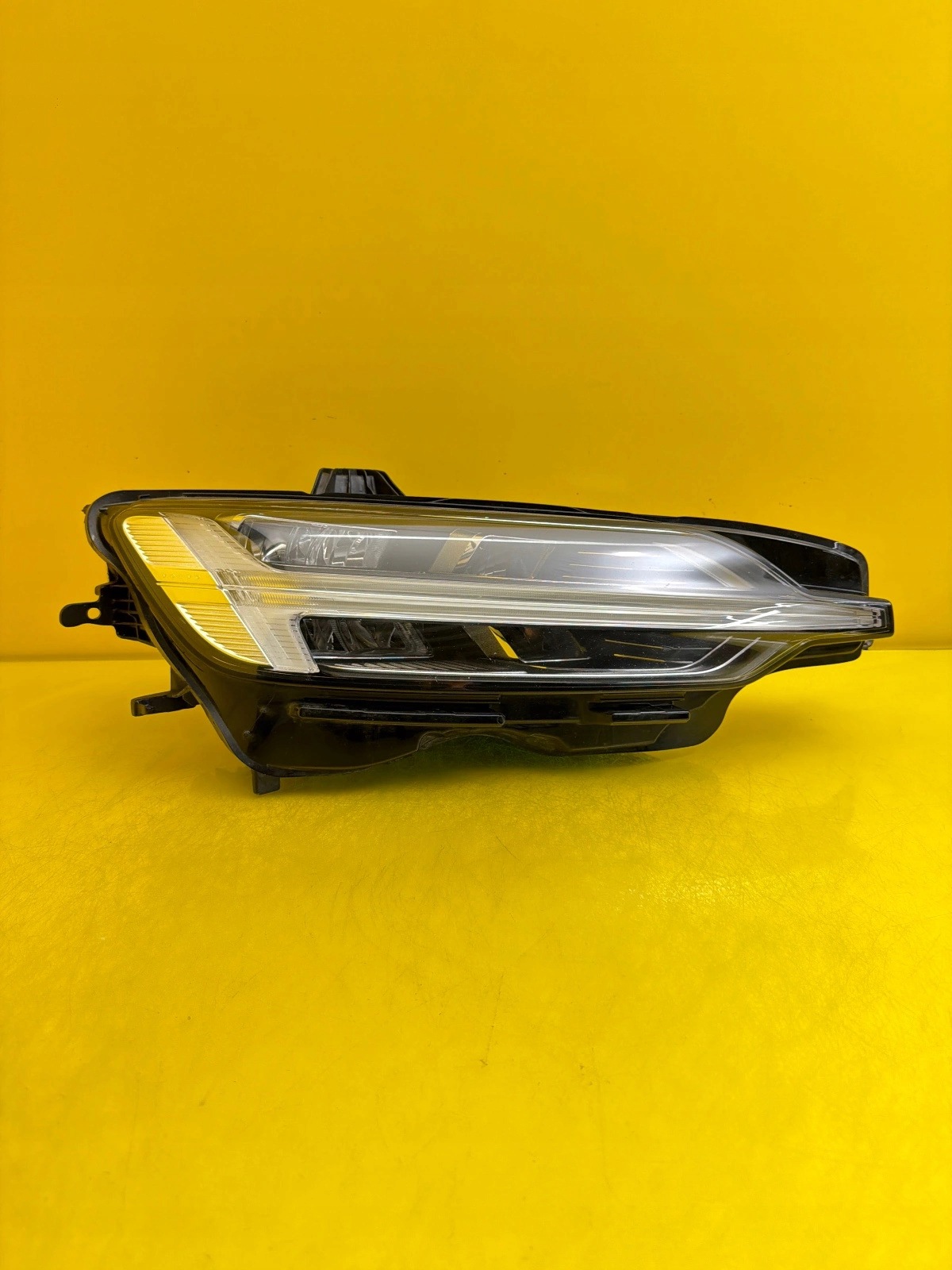 light right Volvo S60 V60 Full Led 32338022
