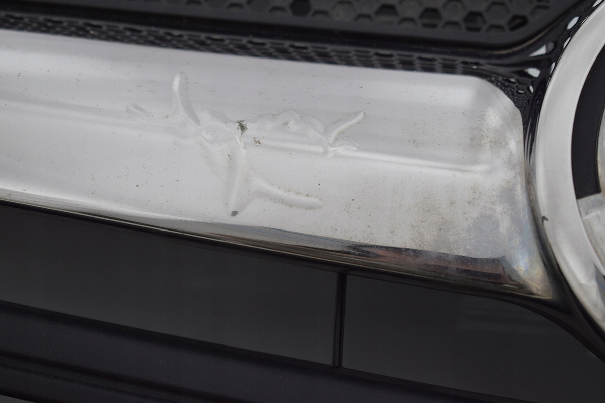 решетка радиатора opel Vivaro II