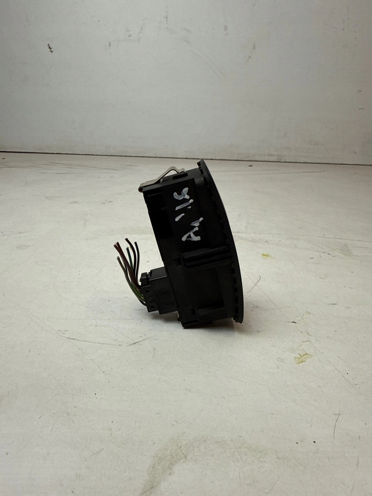light switch of warning lights Audi A1 8X