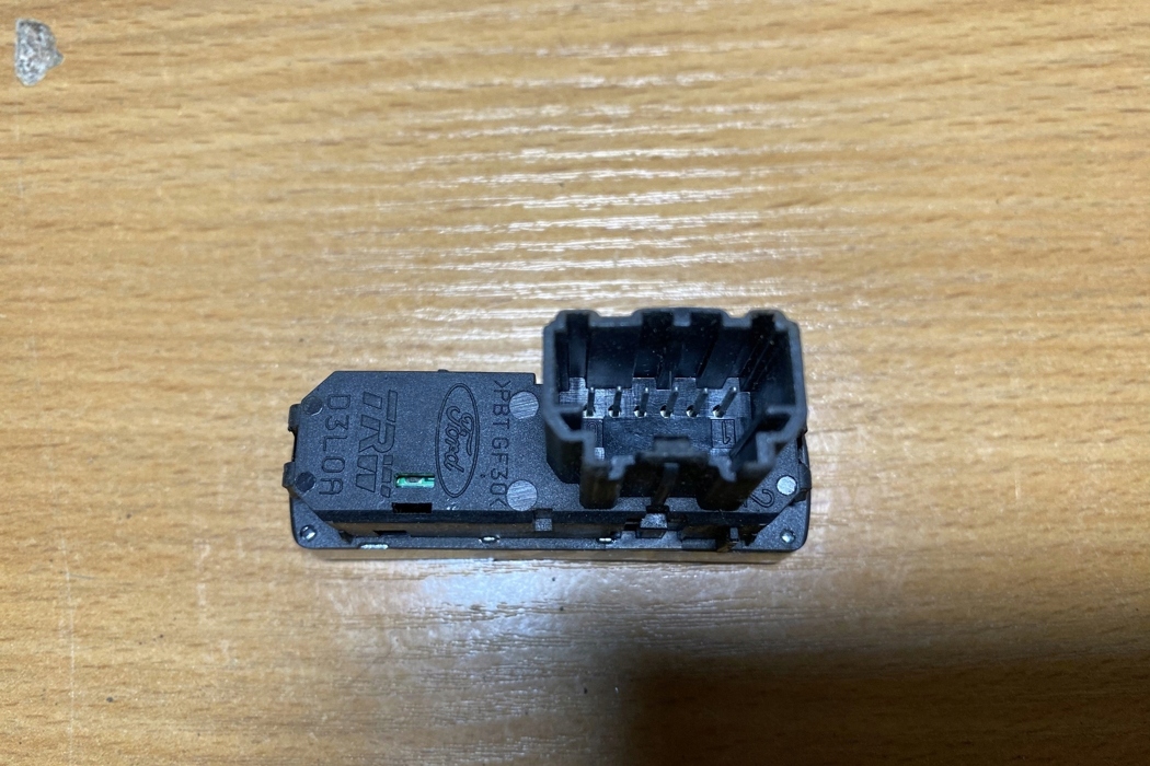 switch boot FORD MONDEO MK3 D3L0A