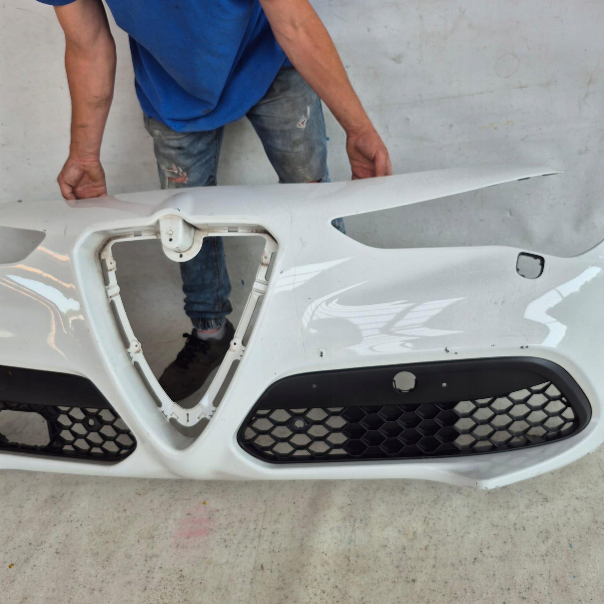 ALFA ROMEO STELVIO 16-> bumper front front washer PDC