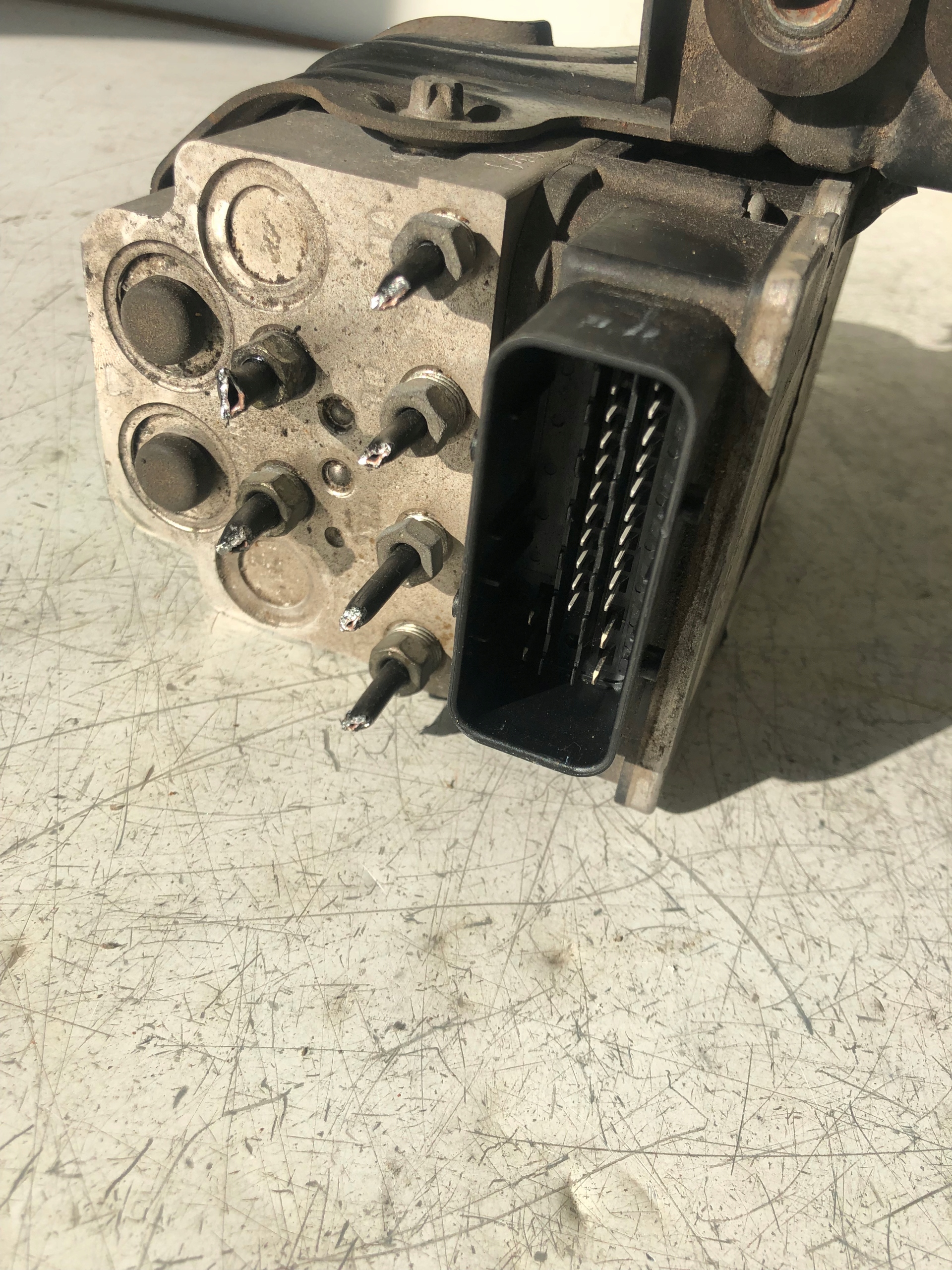 Pompa ABS OPEL SIGNUM 13136694