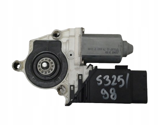 VW NEW BEETLE 97- SILNICZEK PODNSZENIA SZYBY PRAWY PRZÓD 9776101435202