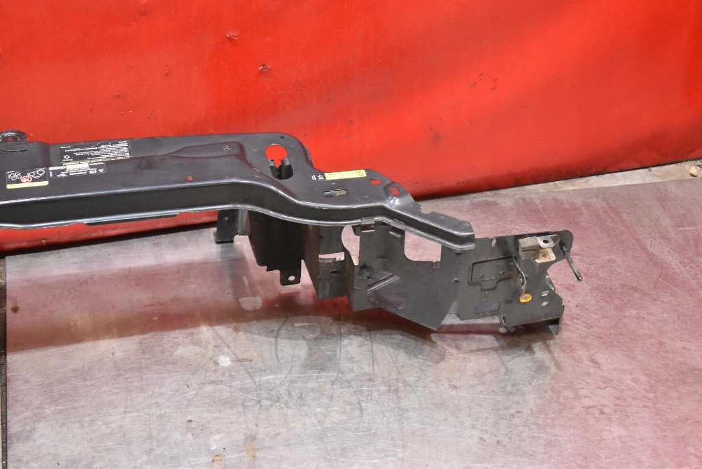 support panel for radiators pillar 30760541 VOLVO XC90 1 and 2.4 D5 163 KM AWD 02-06