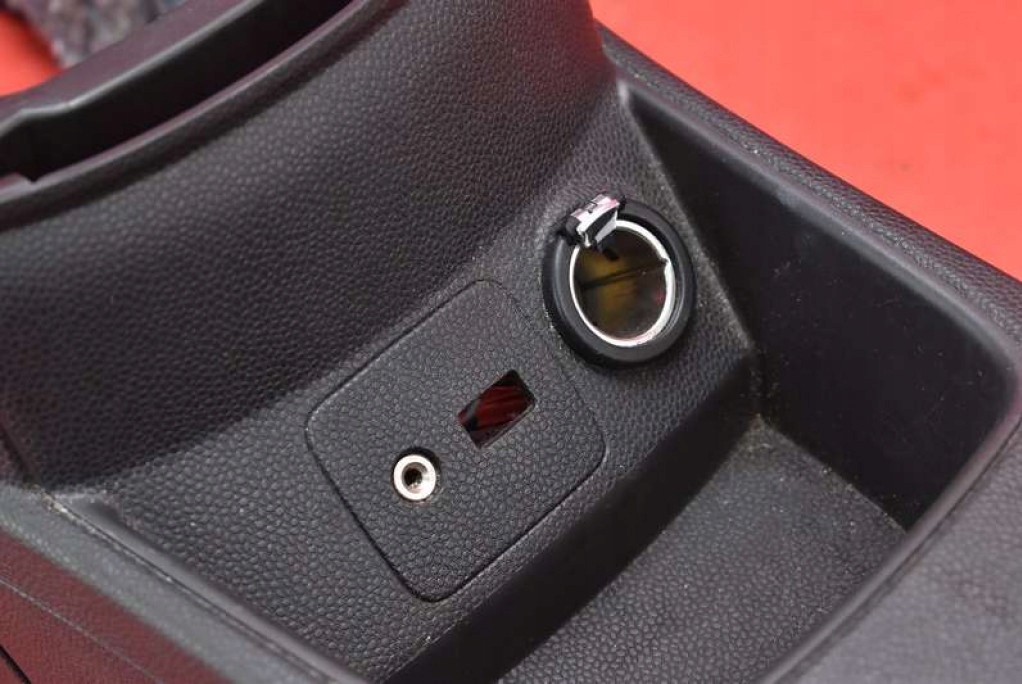 TUNEL mitte BA61-A045B55 FORD FIESTA MK7 LIFT 08-17