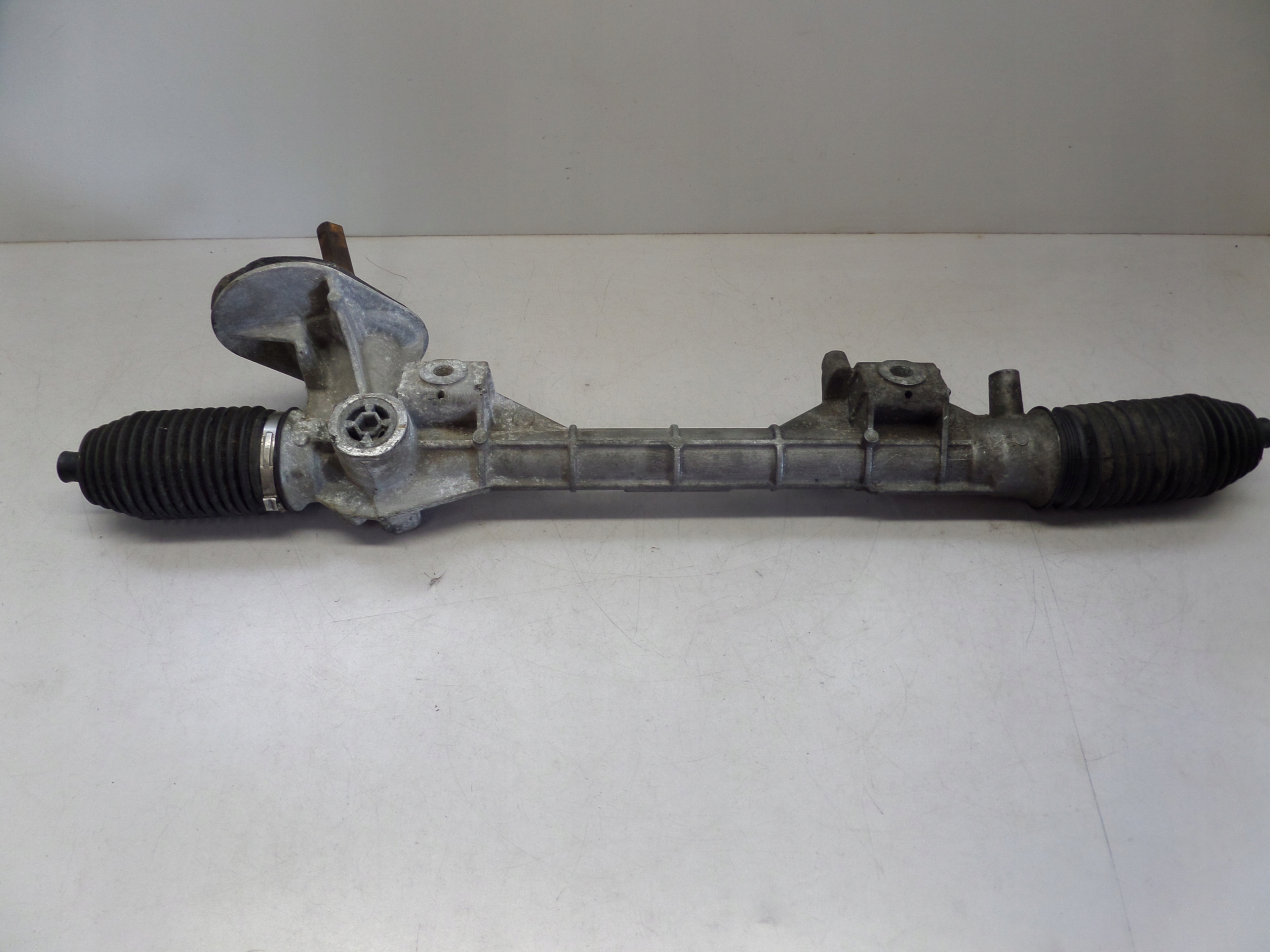 servo control RENAULT TWINGO II 06-14 8200867063E