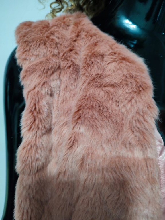 Tom Tailor KAMIZELKA futrzana 36 /38 Rodzaj futrzana