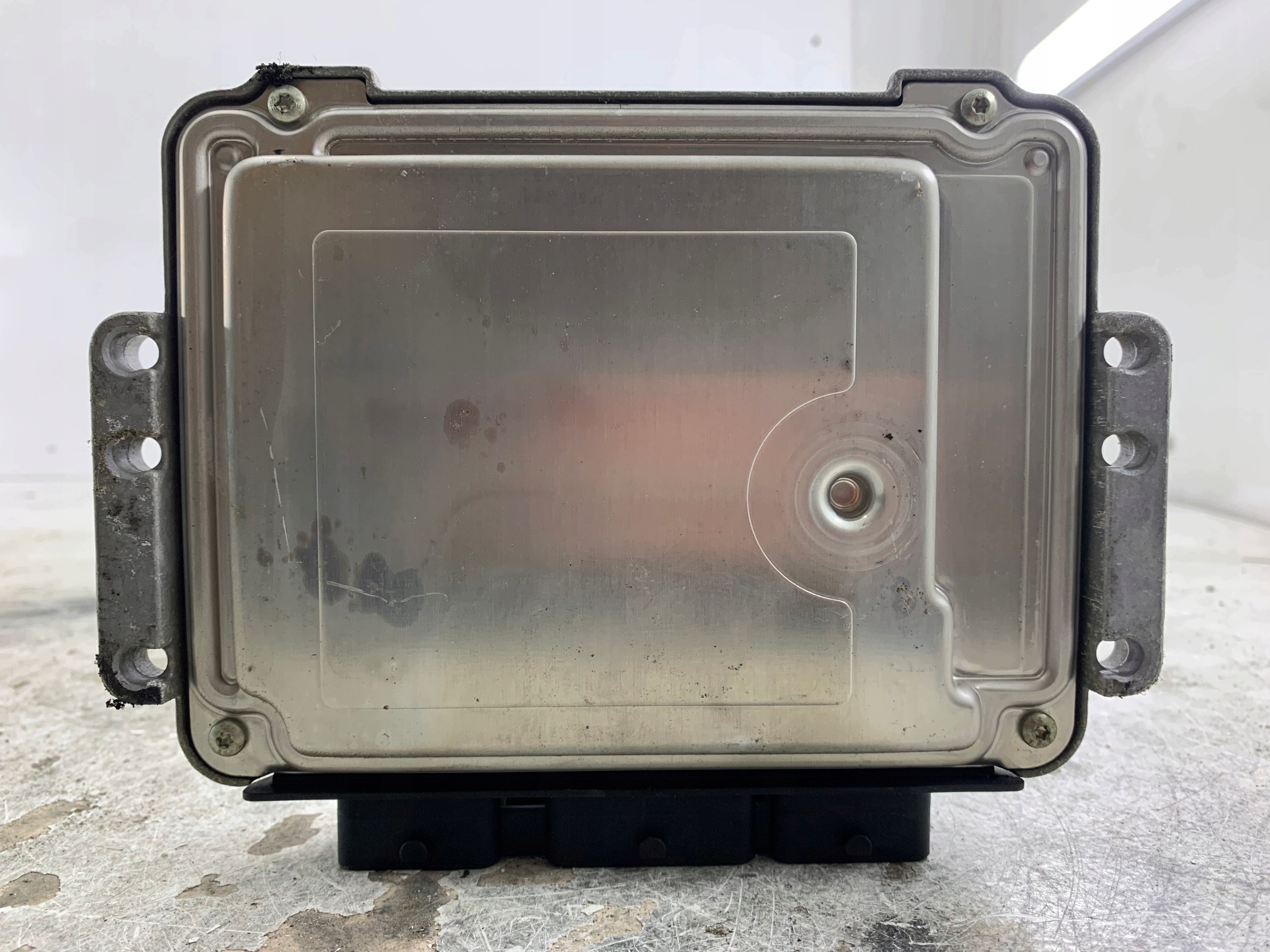 PEUGEOT 307 1.6 HDI computer control unit of the engine