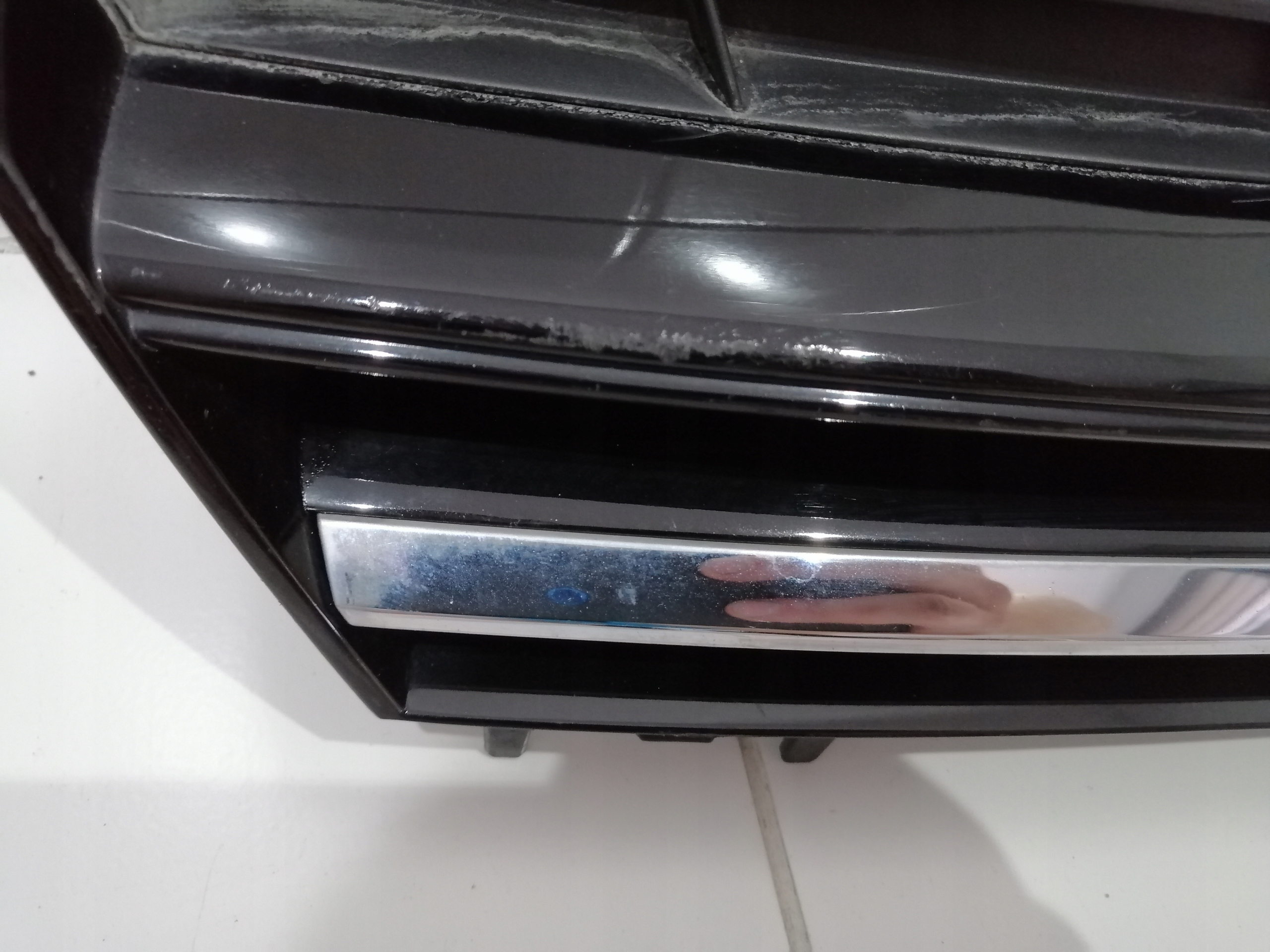 VW Golf V Kühlergrill FRONTGRILL Kühlergitter 5G0853653GR - Thumbnail 4