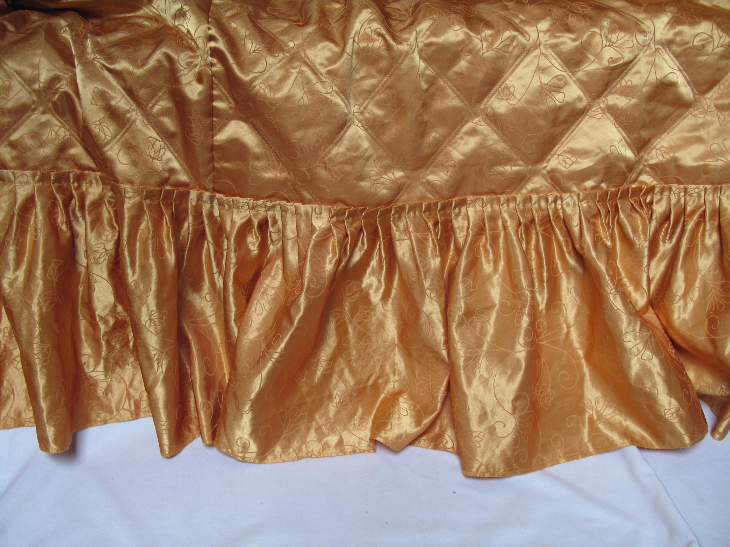 DUŻA KAPA ZŁOTA GOBELINOWA