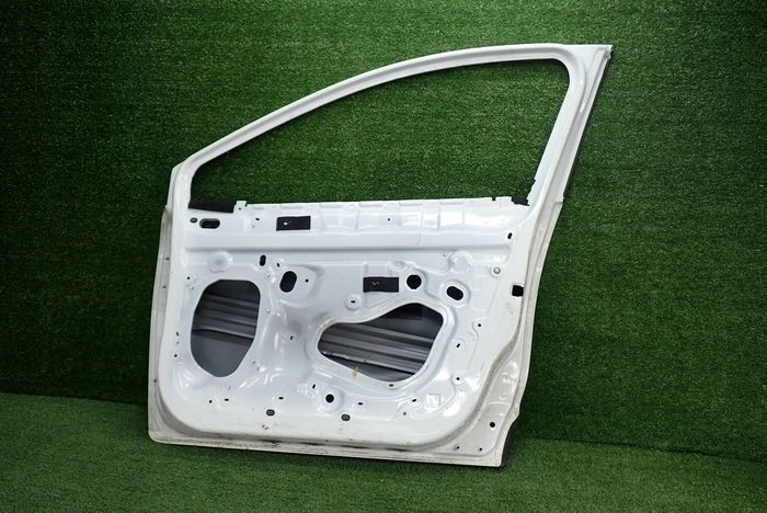RENAULT CLIO IV door right front front