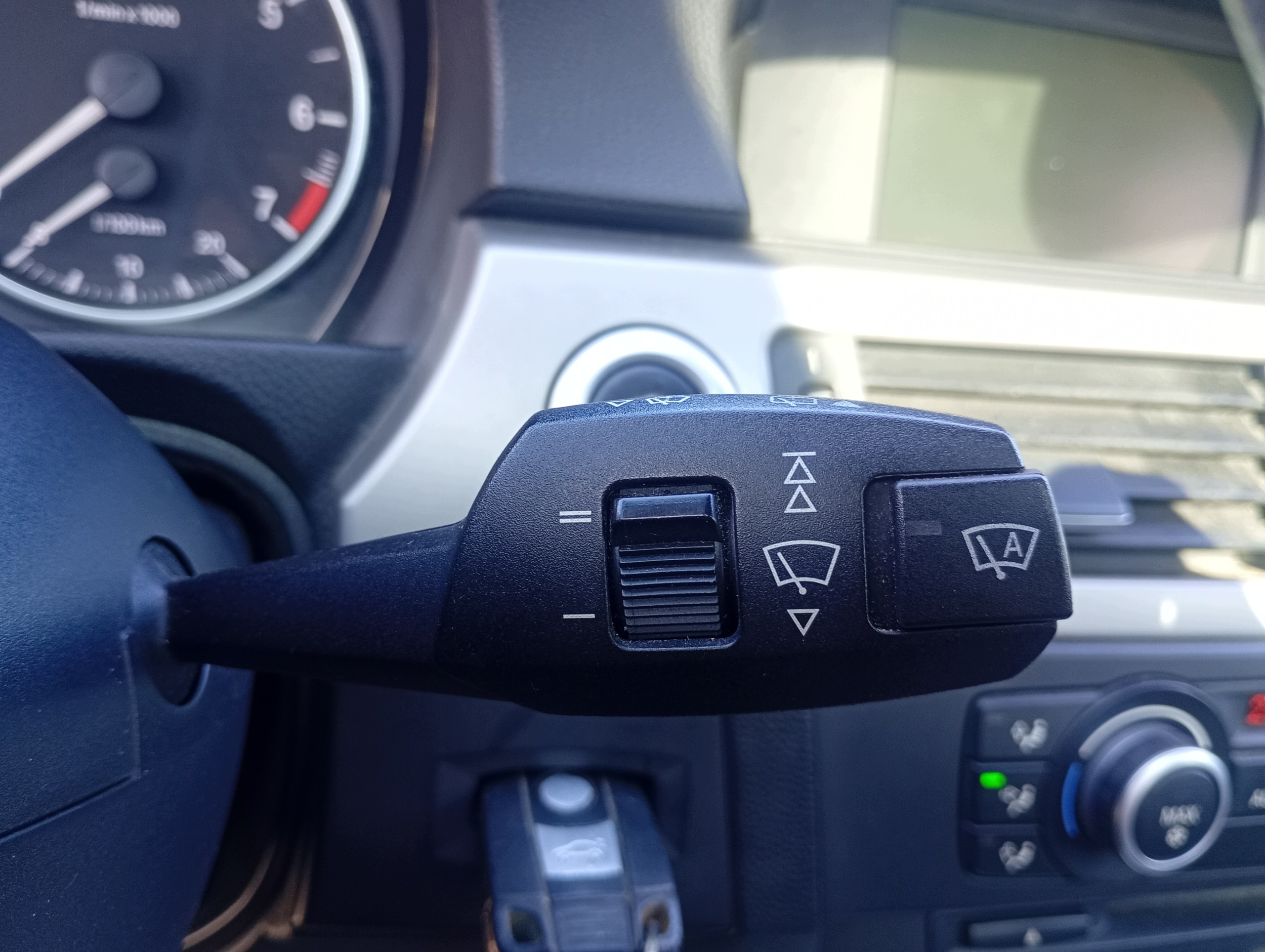 interrupteur commande phares feux zespolony z volant BMW 3 III E91 06-07 2.0 16V