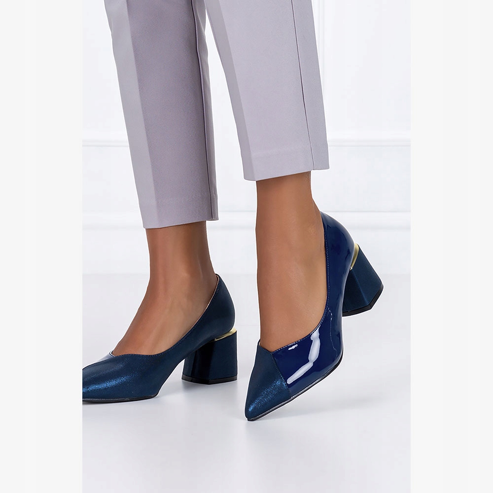 ELEGANCKIE CZÓŁENKA NA OBCASIE KLOCKU DAMSKIE OBUWIE r 38 Marka Casu