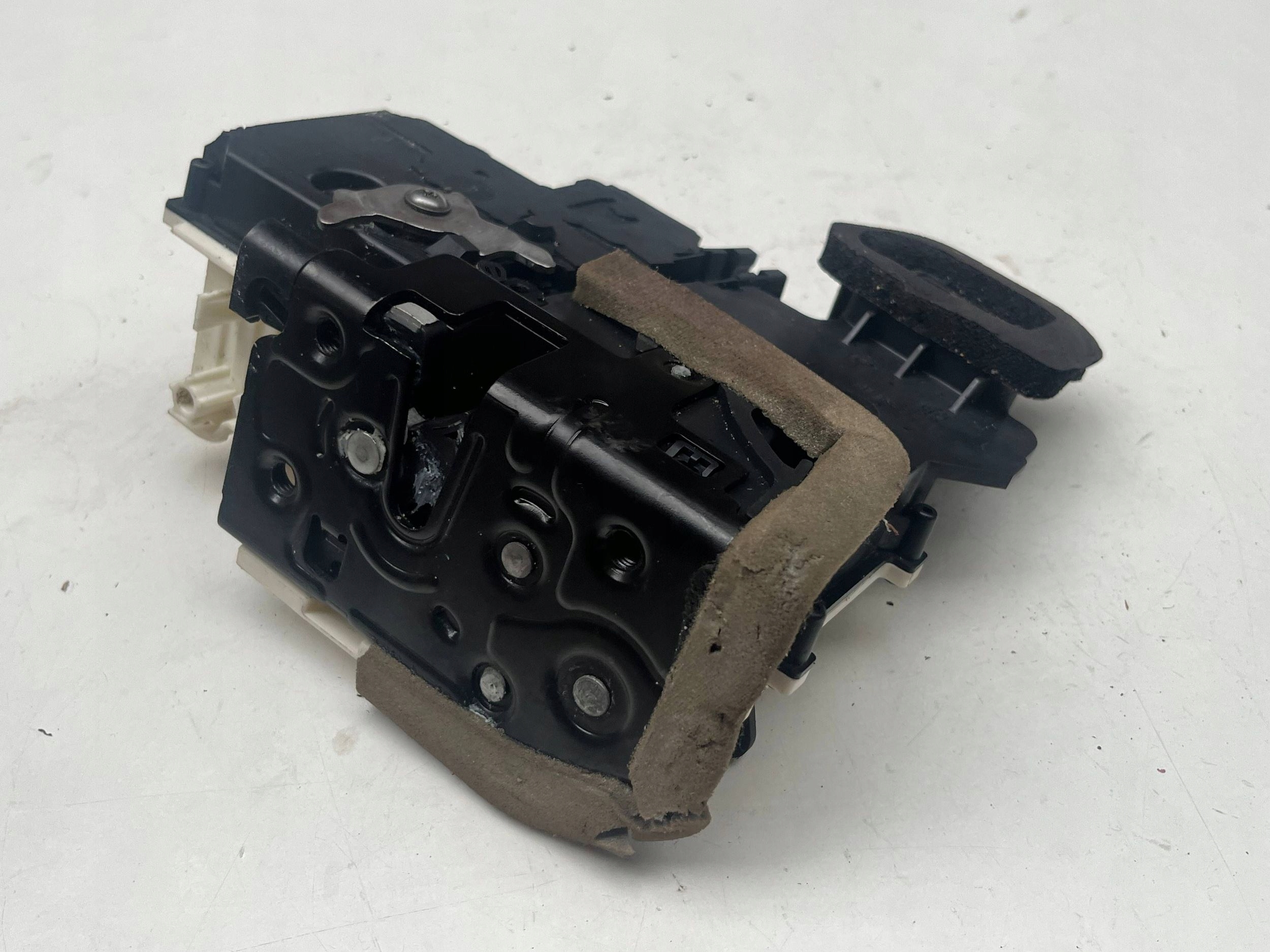 AUDI A6 A7 C8 Schloß Tür rechts heck 4K0839016Q @M