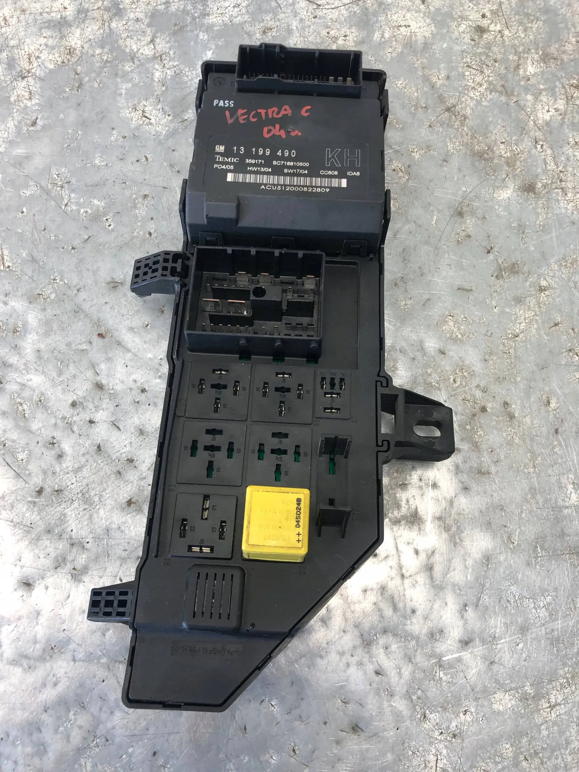 Module Module fusibles OPEL VECTRA C 13181984 13199490