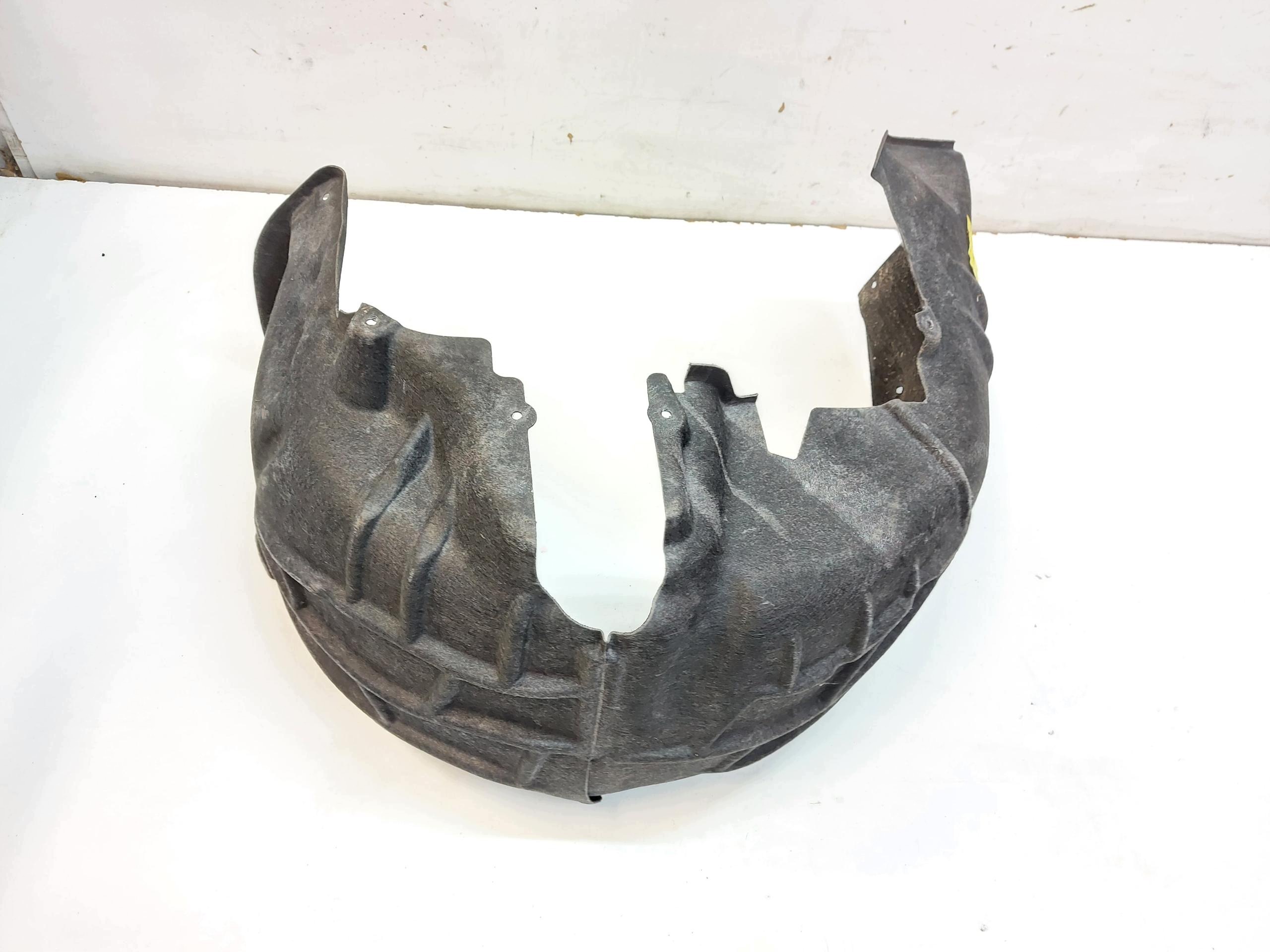 AUDI A5 8B3 B10 AVANT mudguard rear part right 8B3810172
