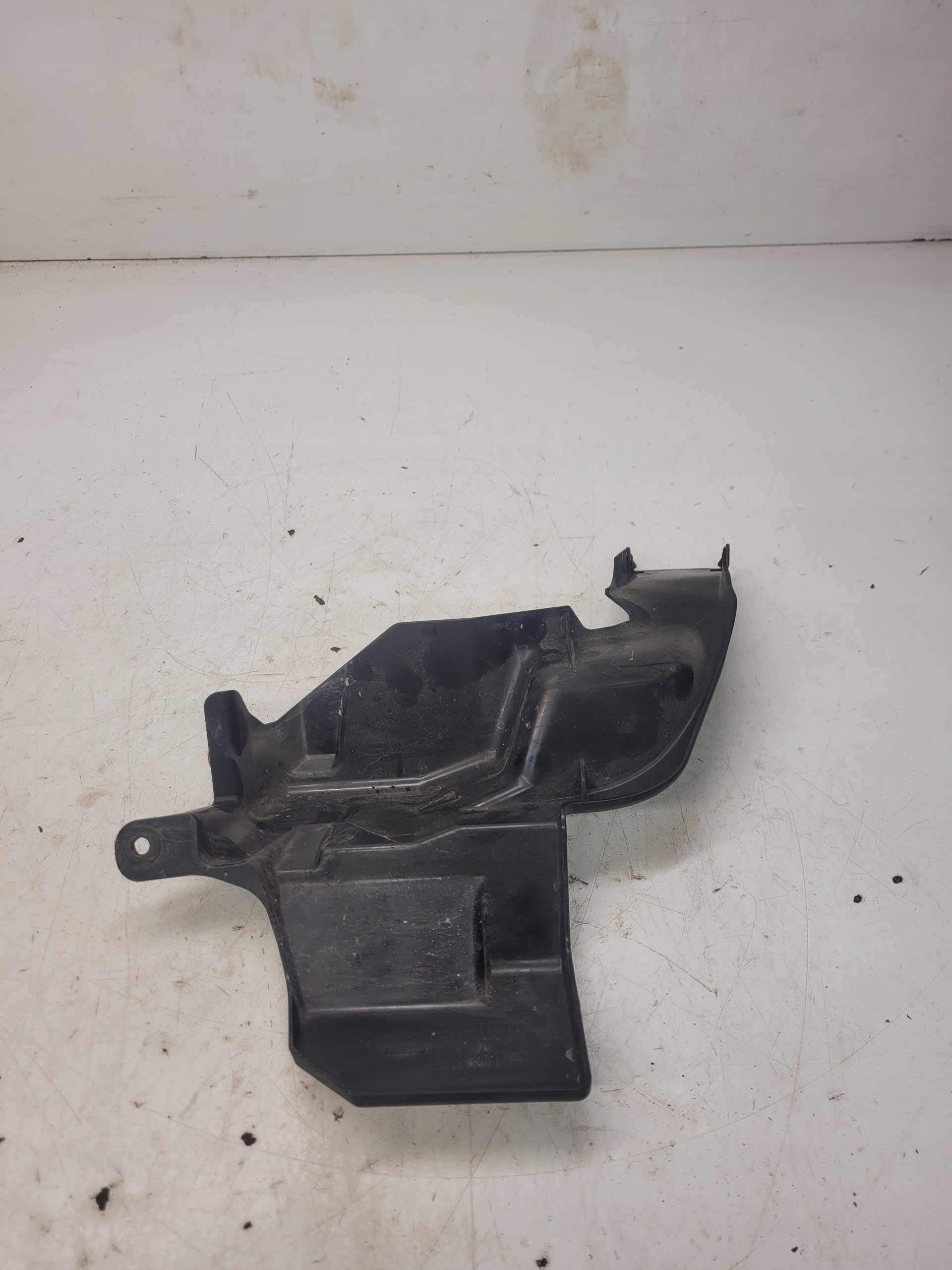 BLENDE ABDECKUNG POMPY ABS AUDI A3 VW GOLF 1K1614321B