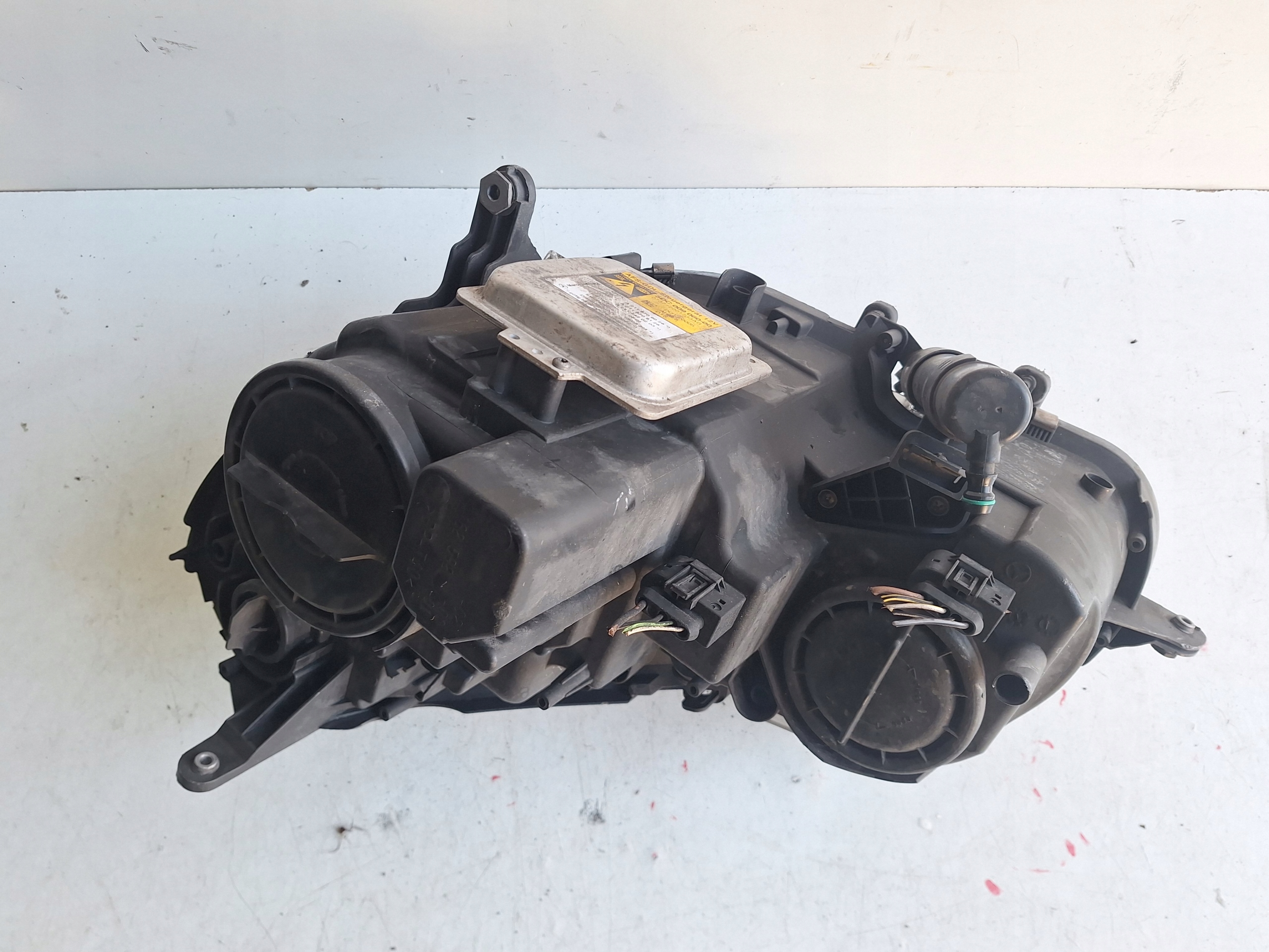 MERCEDES E-KLASA W211 LIFT 06-08 light right XENON UK