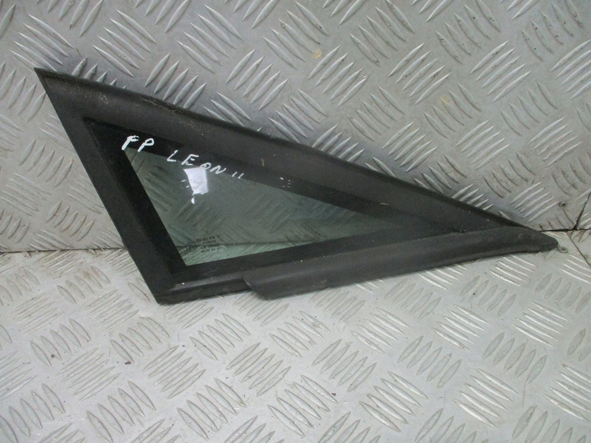SZYBA TRÓJKĄT PRAWA PRZEDNIA SEAT LEON II