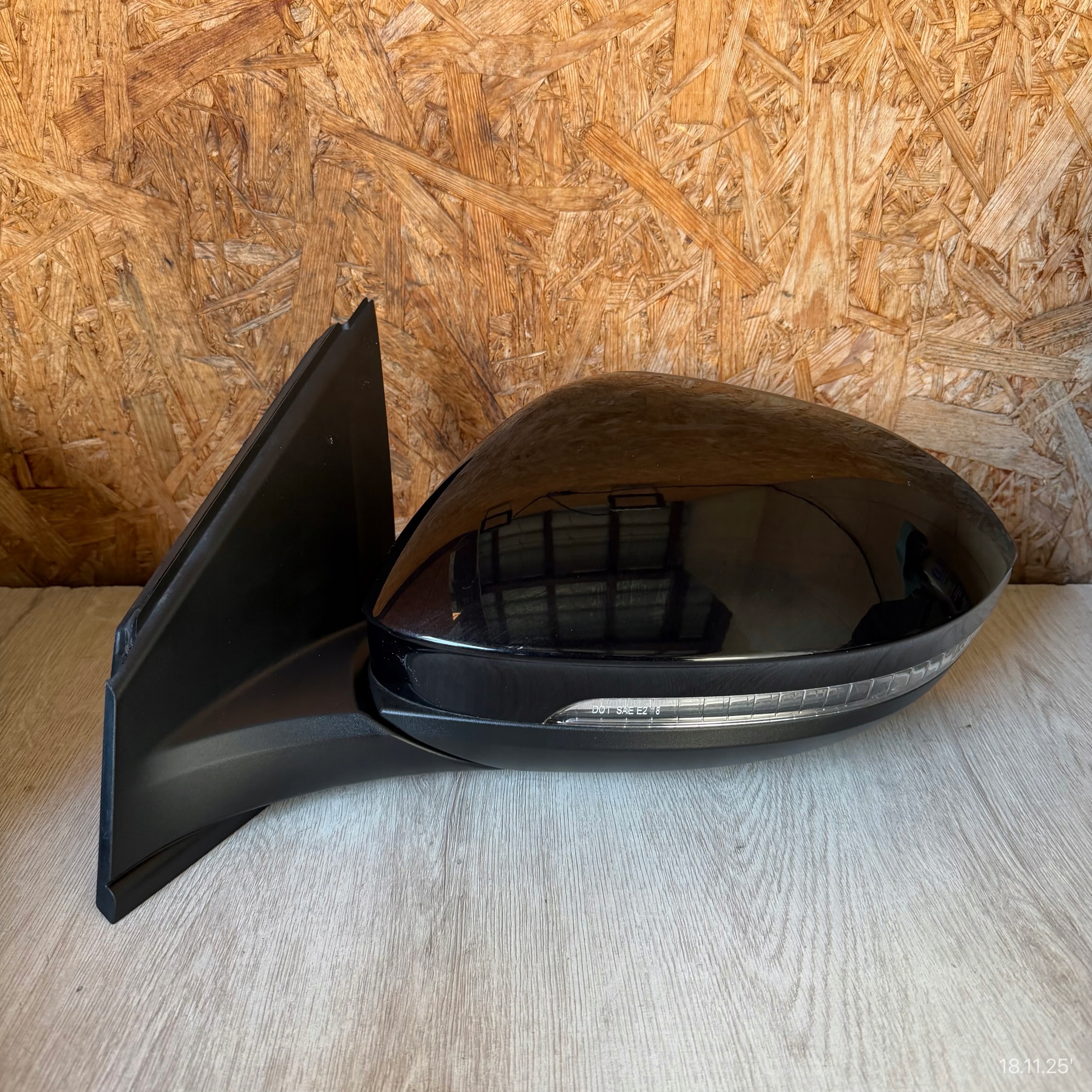 mirror left VW VOLKSWAGEN TAIGO 2G7 9 PIN 2023 ROK