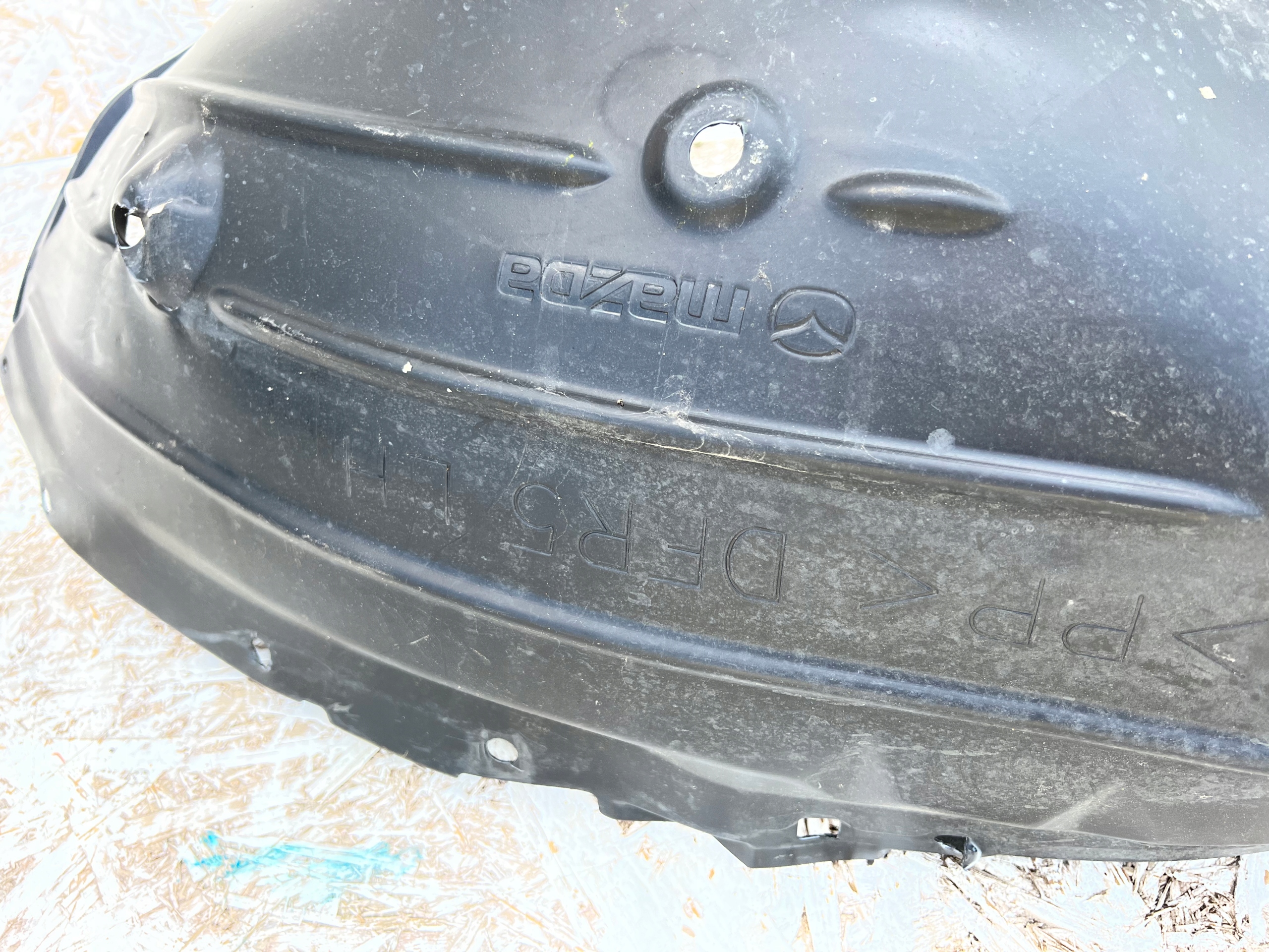 NADKOLE LEWE PRZEDNIE PRZÓD MAZDA CX30 19- Producent części Mazda OE