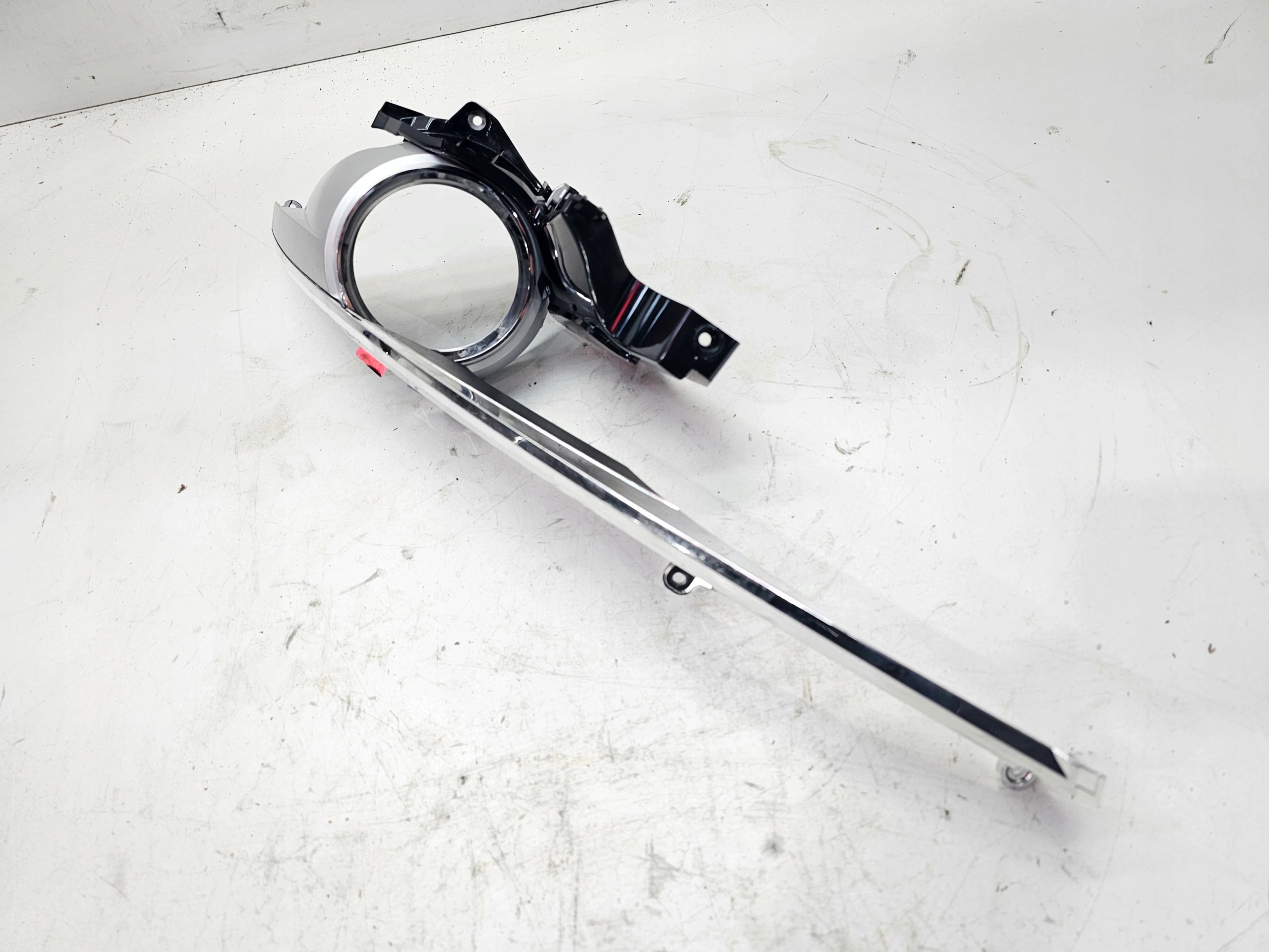moulding CHROM upper REFLEKTORA left front AUDI A6 C7 2011-14 17755-01