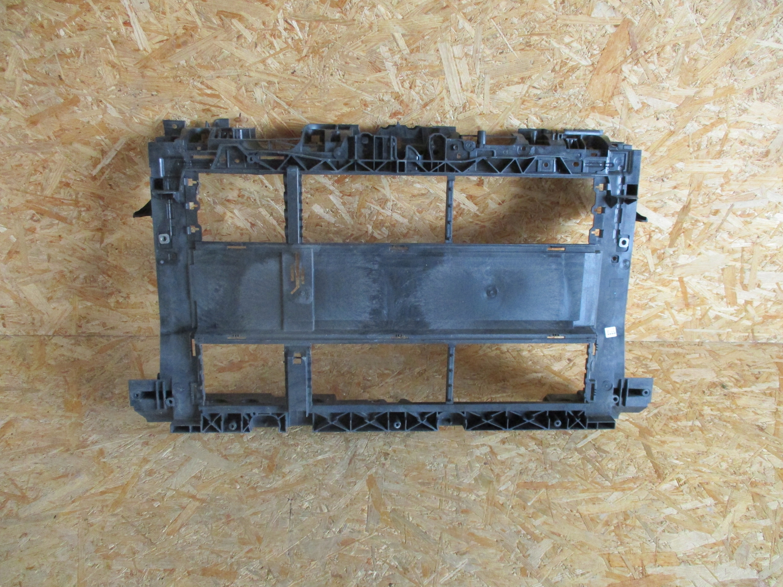 bar, wall front FORD FIESTA MK8