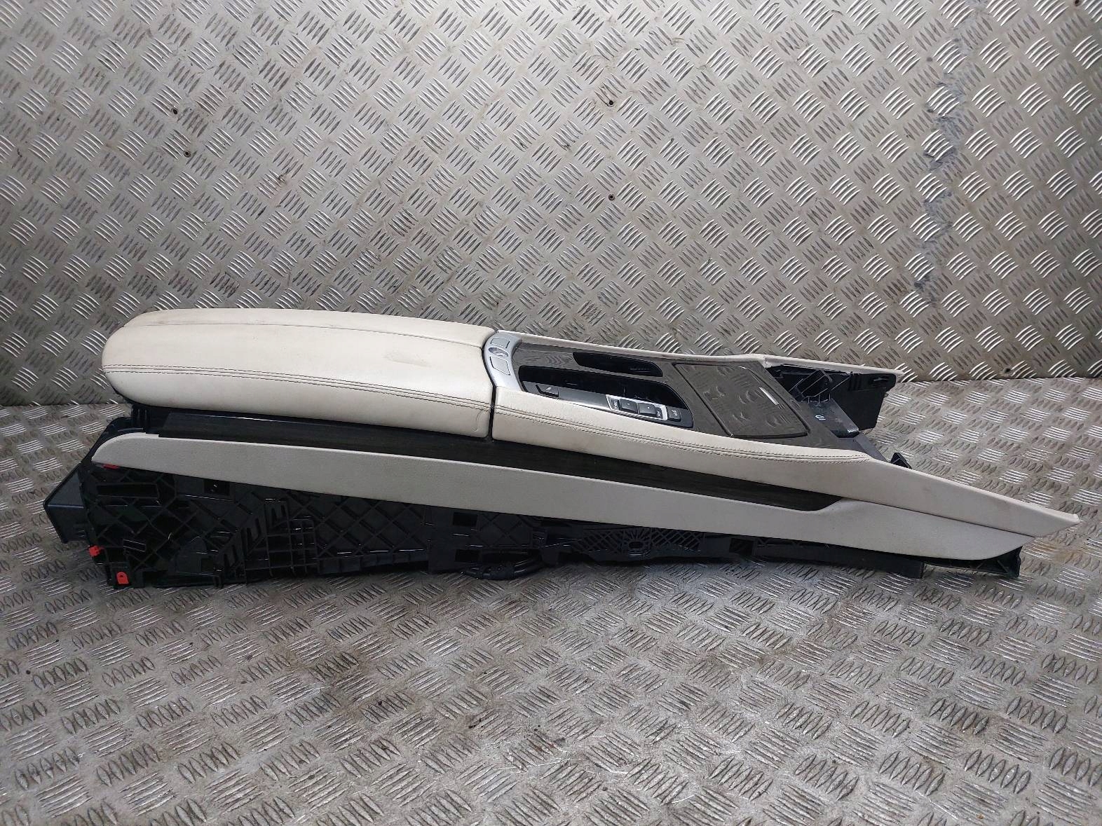 TUNEL central armrest BMW F01 730D UK 9112677