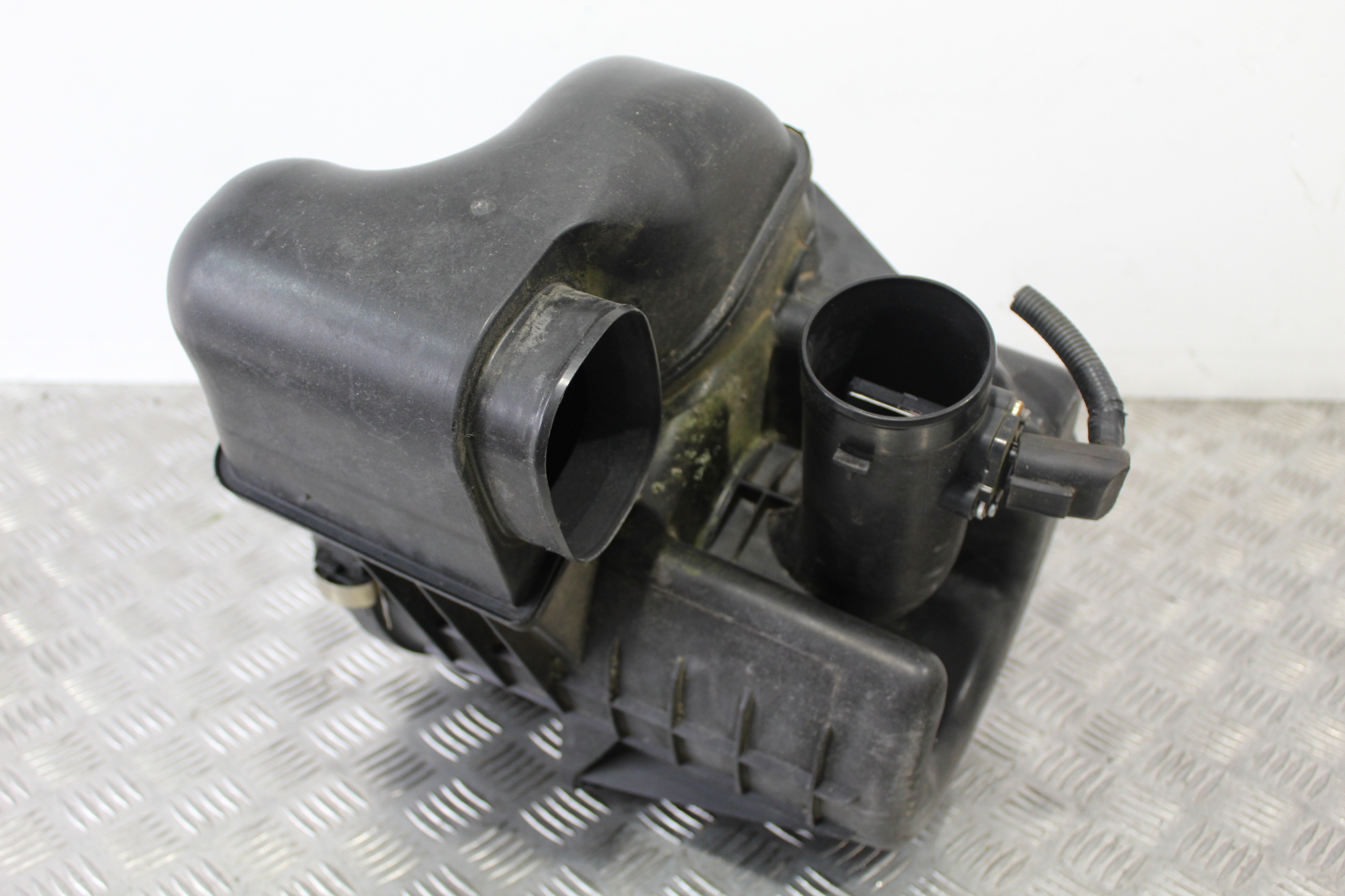 Gehäuse filter luft NISSAN NT500