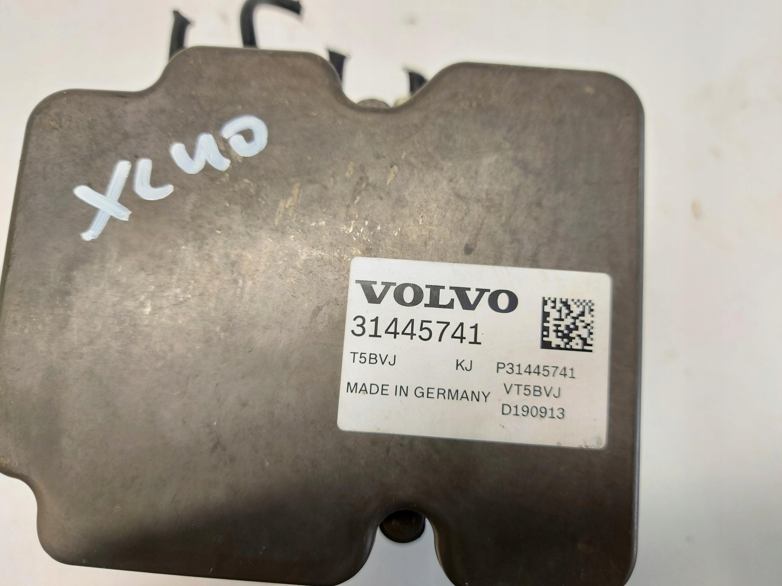 VOLVO XC40 D3 pump control unit ABS 31445741