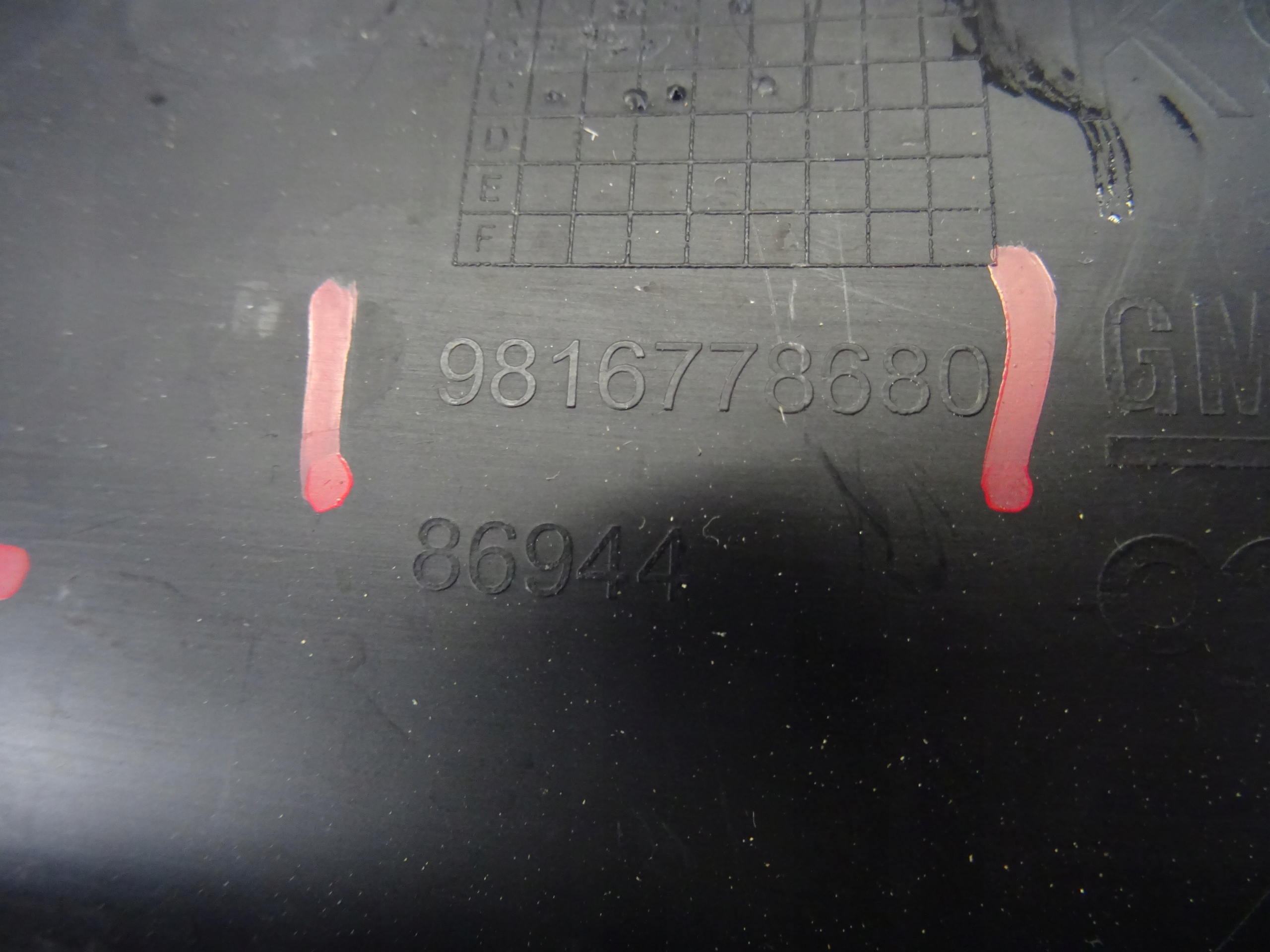 grid of a bumper front front left OPEL COMBO E 9816778680