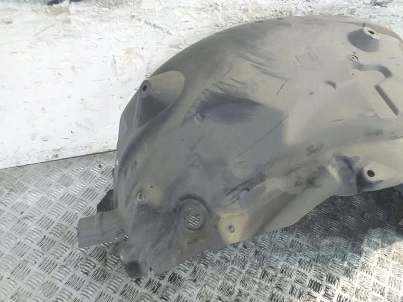 подкрылки передний левый Range Rover Sport и