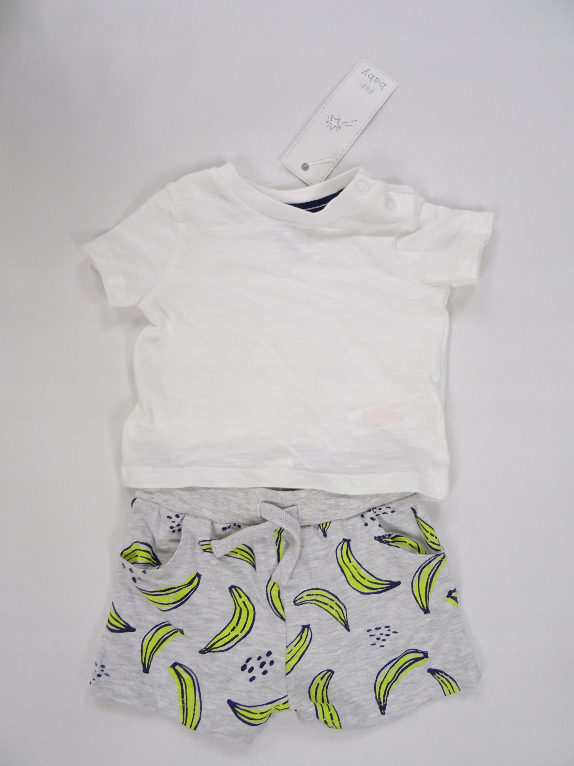 KOMPLET F&F 68 NOWY BLUZKA + SPODENKI