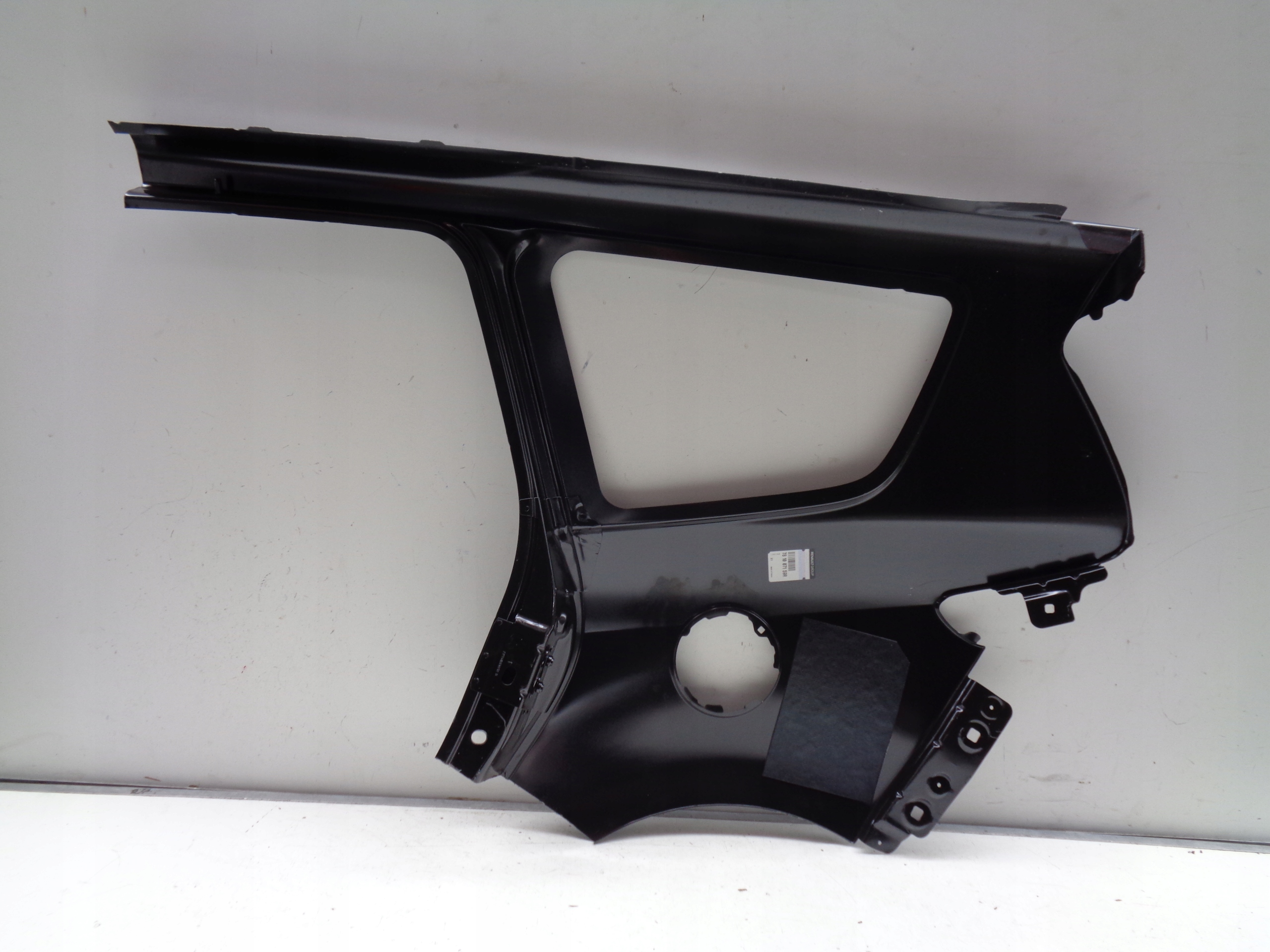 BŁOTNIK PRAWY TYLNY RENAULT GRAND SCENIC III 09- Producent części Renault OE