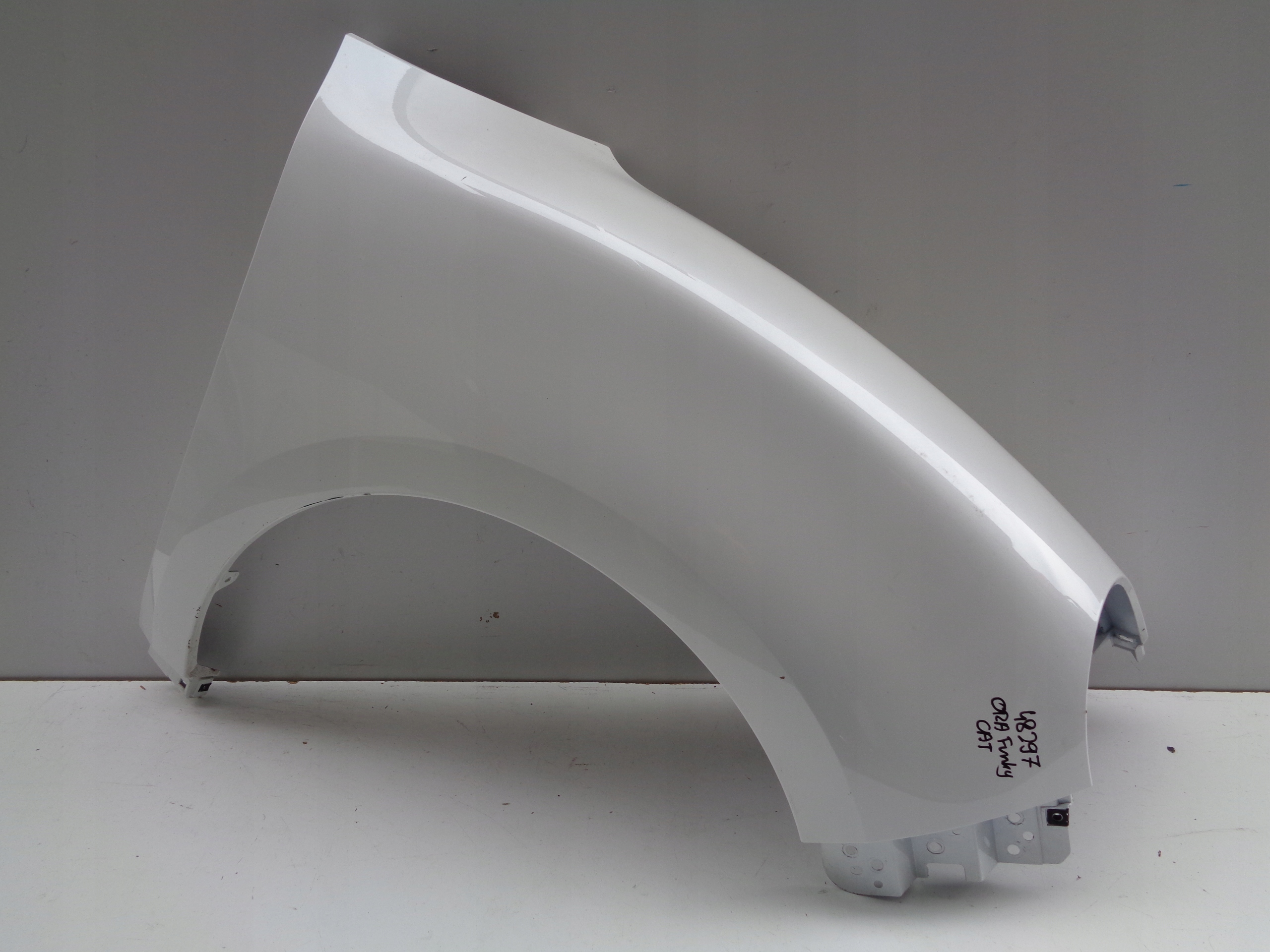 fender right front ORA FUNKY CAT NR 48297