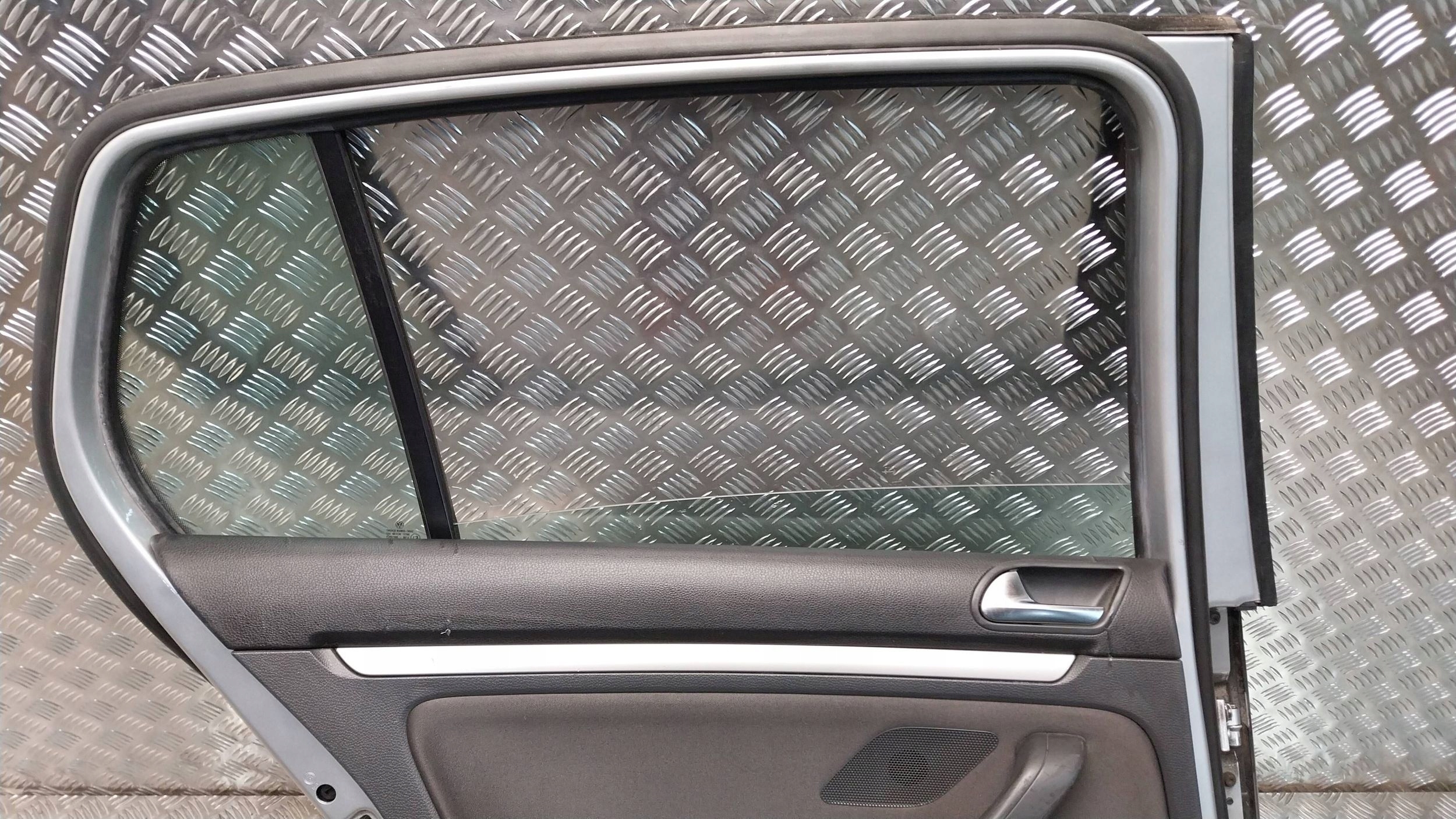 Tür heck links VW GOLF V HATCHBACK 03