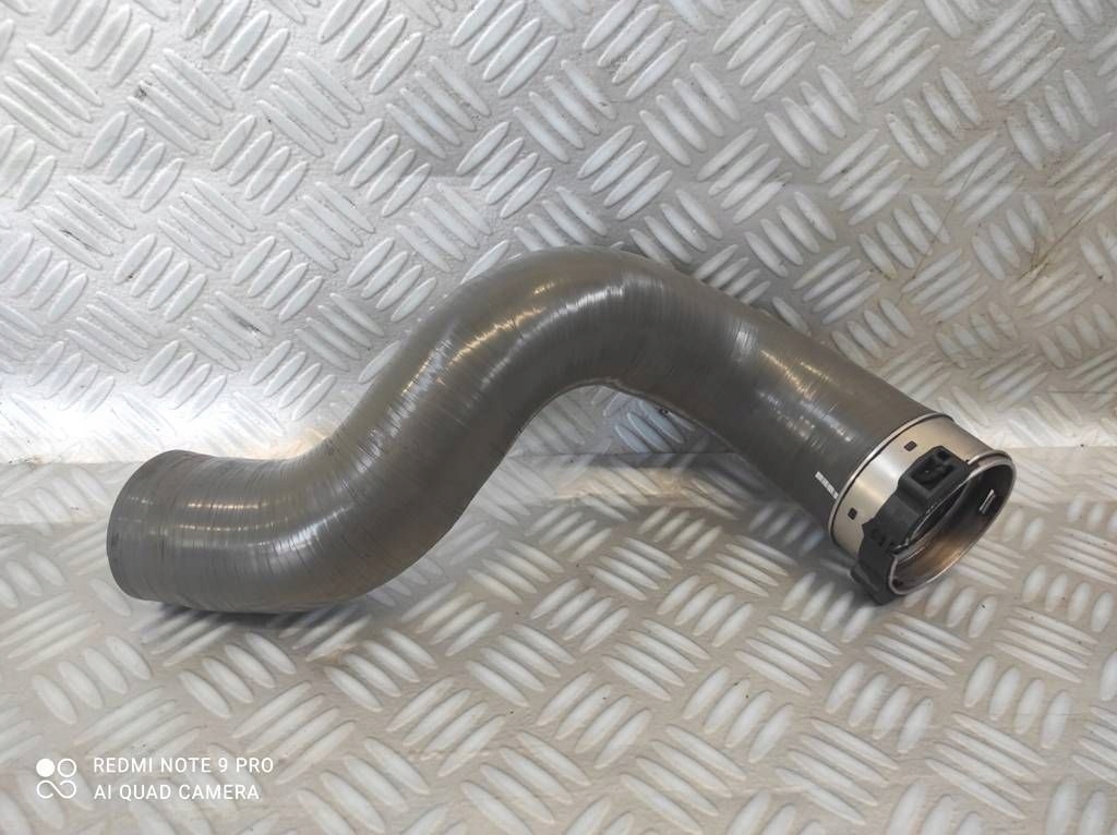 opel VIVARO b FIAT TALENTO 1.6 труба патрубок интеркулера 1096344S01