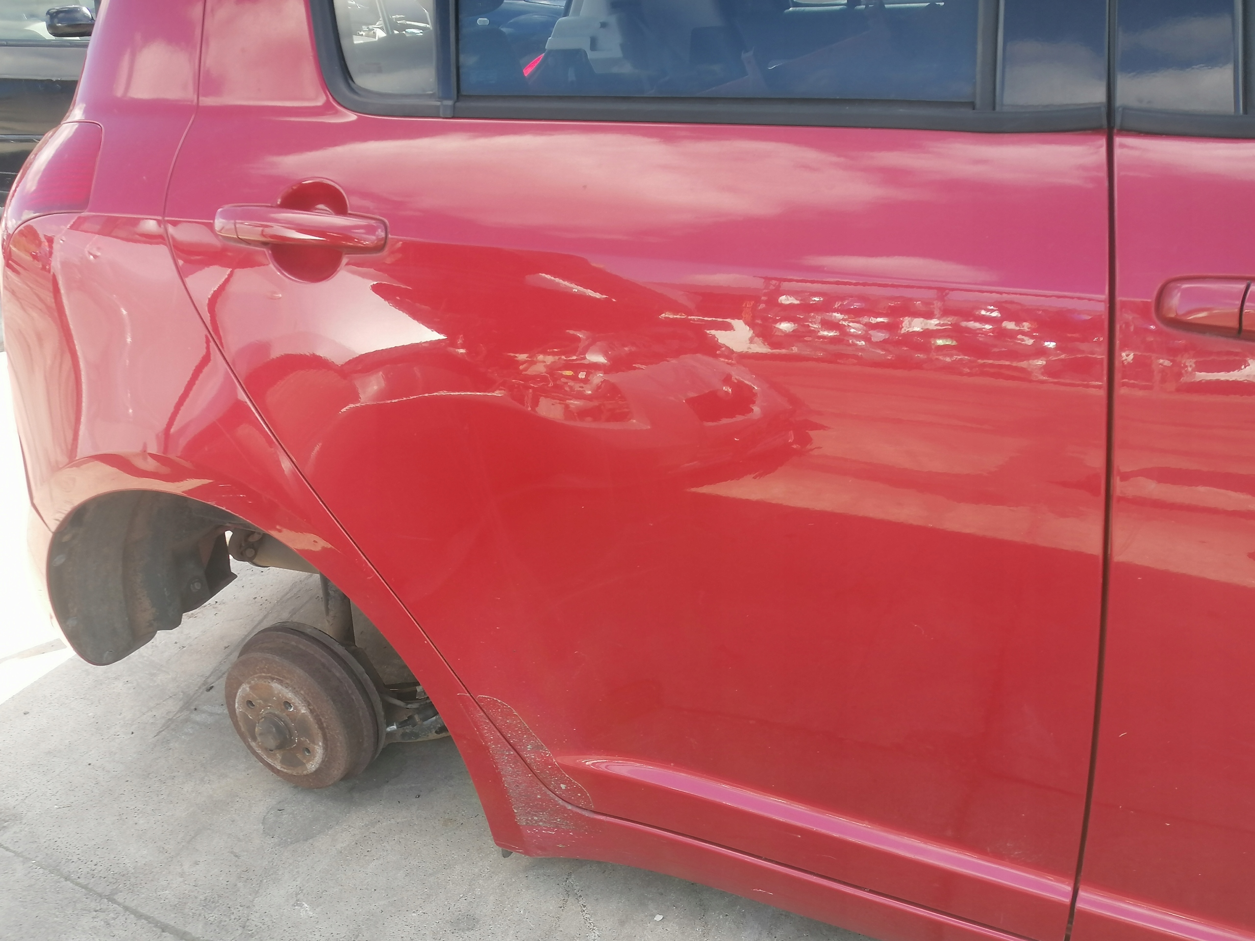 Suzuki Swift lV Tür rechts heck hinten