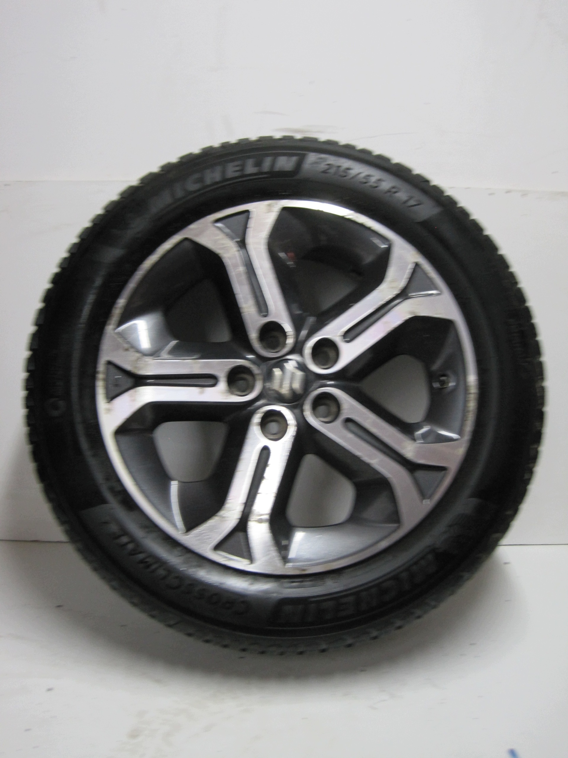 wheels discs tyres SUZUKI VITARA R17 5MM M+S