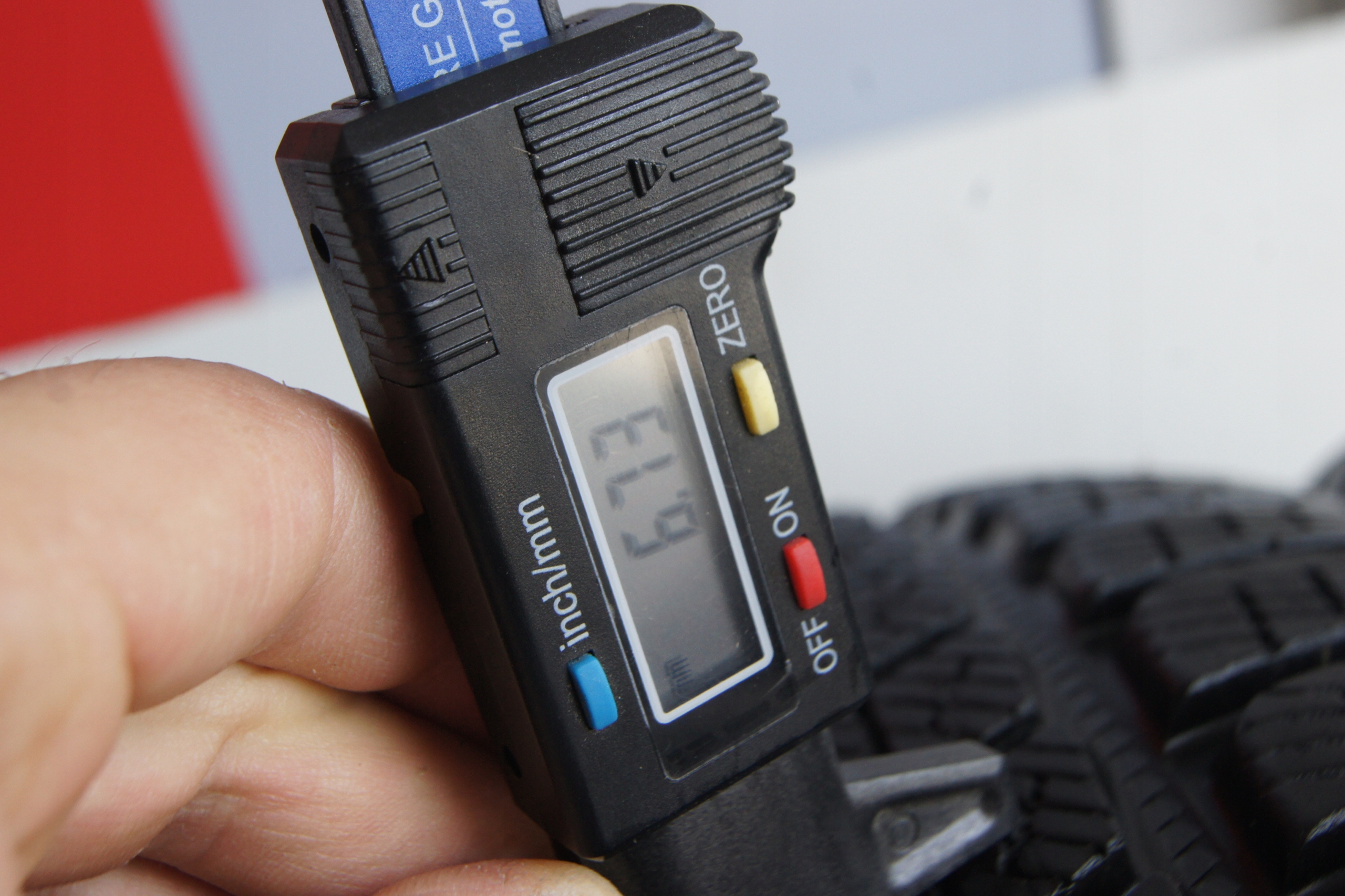 GD OPONY 235/65R17 PIRELLI SCORPION ZIMA Marka Pirelli