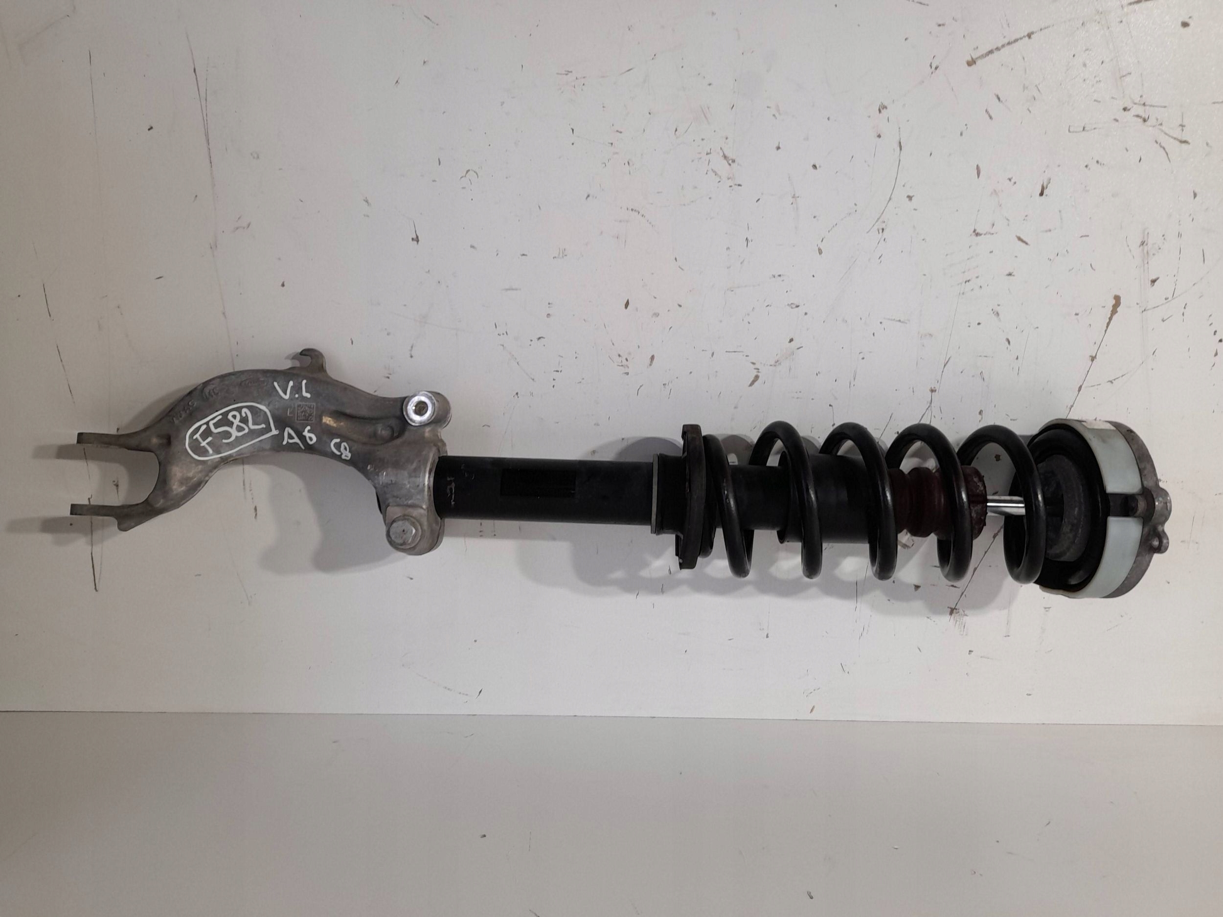 Audi A6 S6 C8 4K shock absorber front left 4M0413037 (F582)