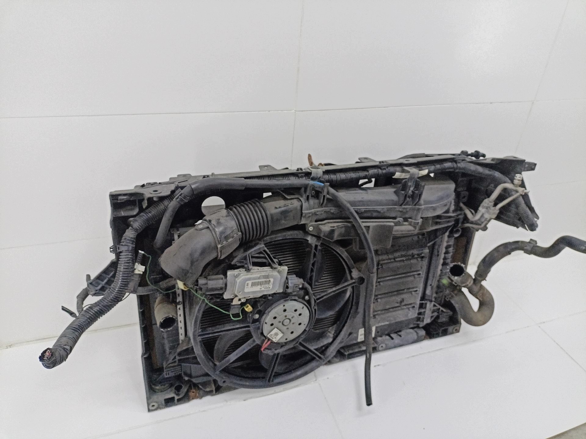 support panel for radiators pillar iron Mazda 3 2 BL 2010 6130307100